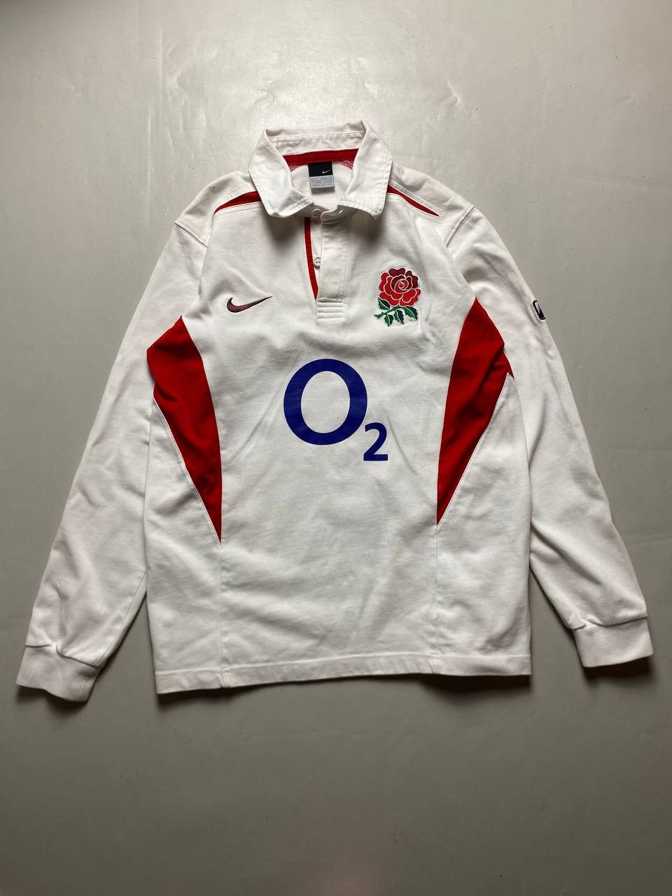 Nike Vintage Nike Rugby O2 England Longsleeve Size US S / EU 44-46 / 1 - 1 Thumbnail