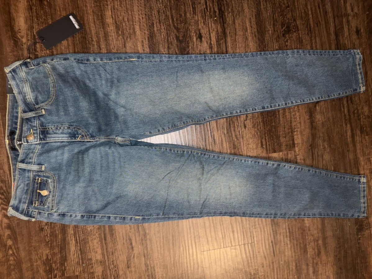 True Religion True Religion gold studded jeans Size 28" / US 6 / IT 42 - 2 Thumbnail