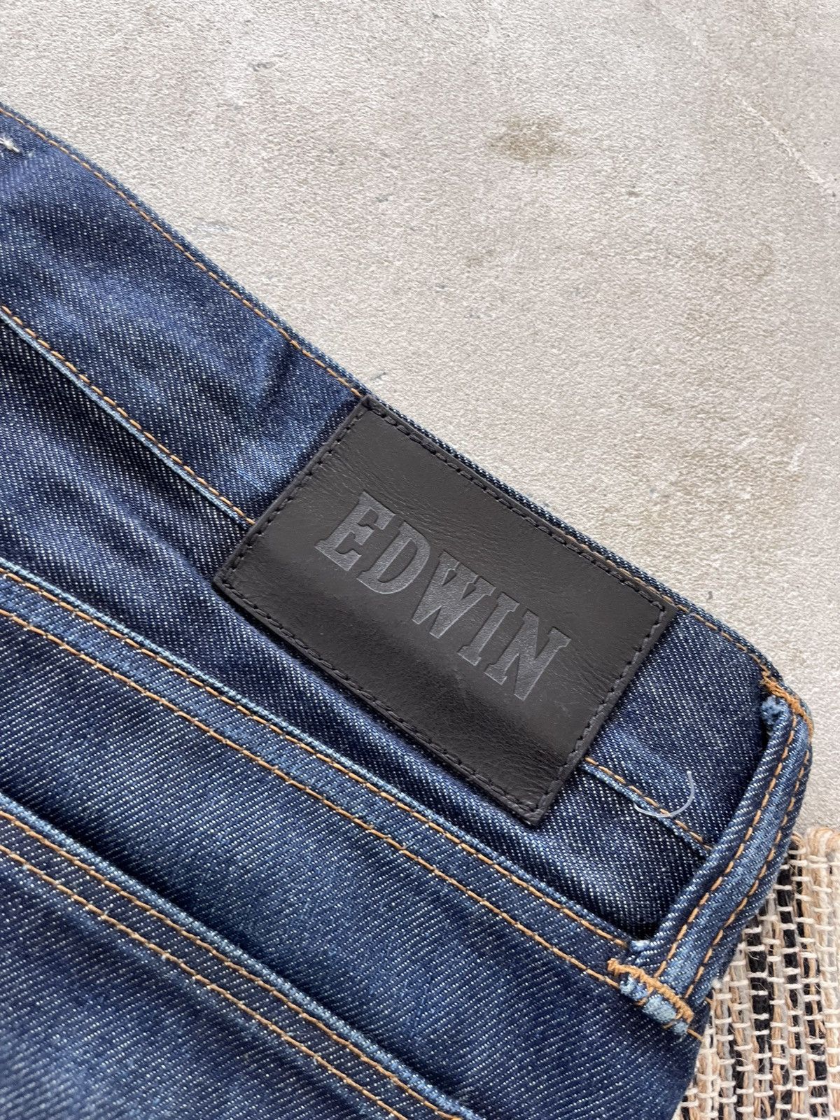 Edwin Vintage Edwin Japanese Faded Denim Jeans 33/32 Blue Y2K Size US 33 - 19 Thumbnail