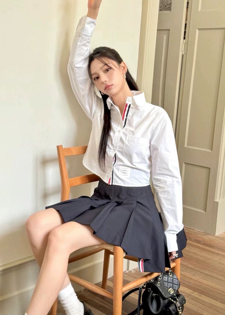 Thom Browne Thom Browne Classic pleated skirt 2503-Nextarrow Size 27" / US 4 / IT 40 - 8 Thumbnail