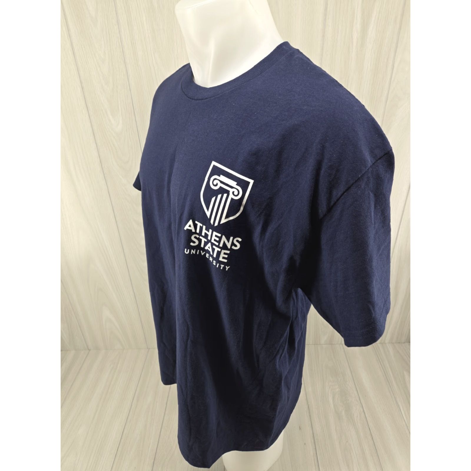 Gildan VINTAGE University Shirt Mens XL Blue University of Athens Alabama T Shirt Men’s XL Blue Size US XL / EU 56 / 4 - 5 Thumbnail