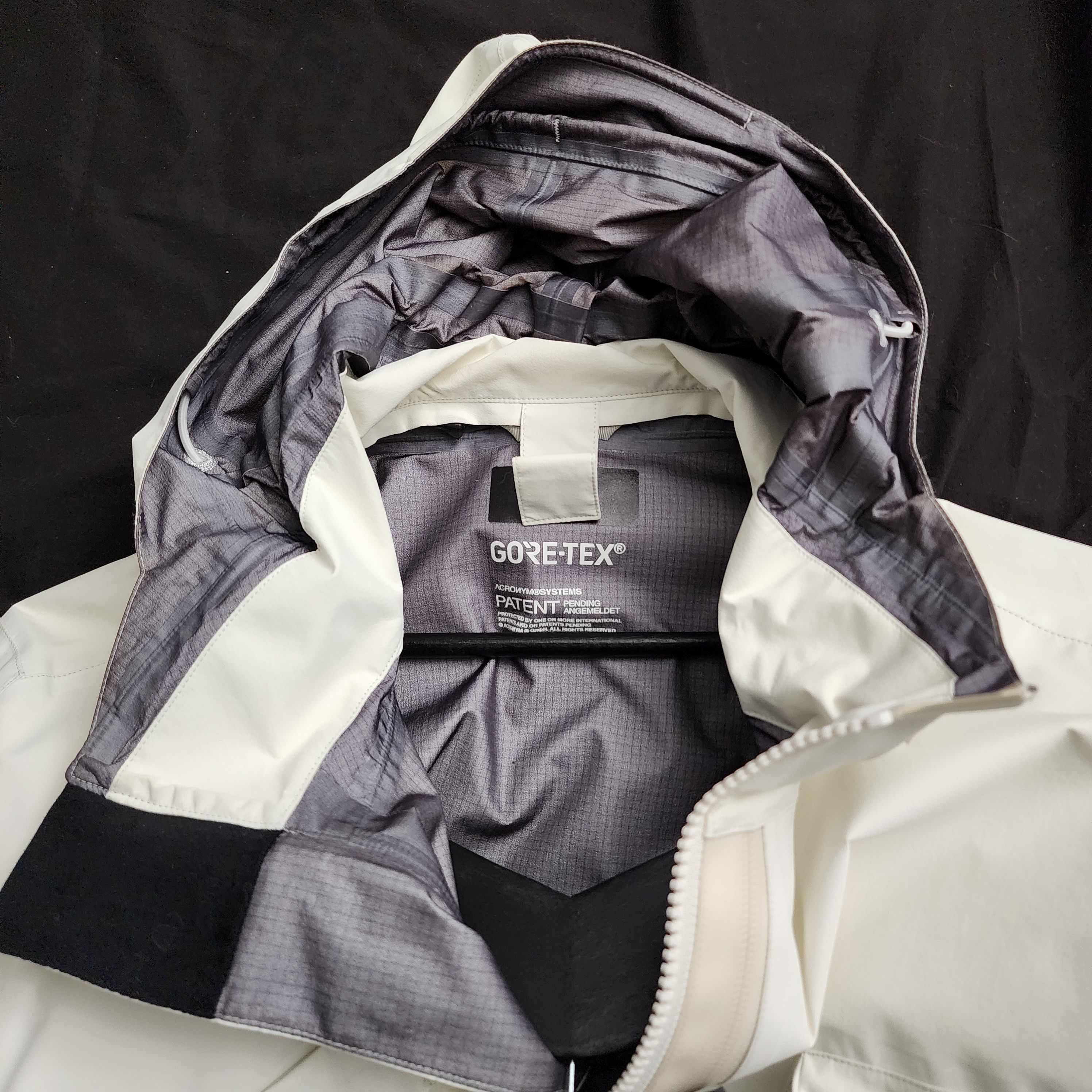 Acronym J47TS-GT-WHT Size US M / EU 48-50 / 2 - 4 Thumbnail