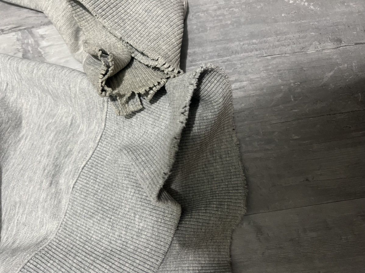 Y-3 distressed Y-3 hoodie size L Size US L / EU 52-54 / 3 - 8 Thumbnail