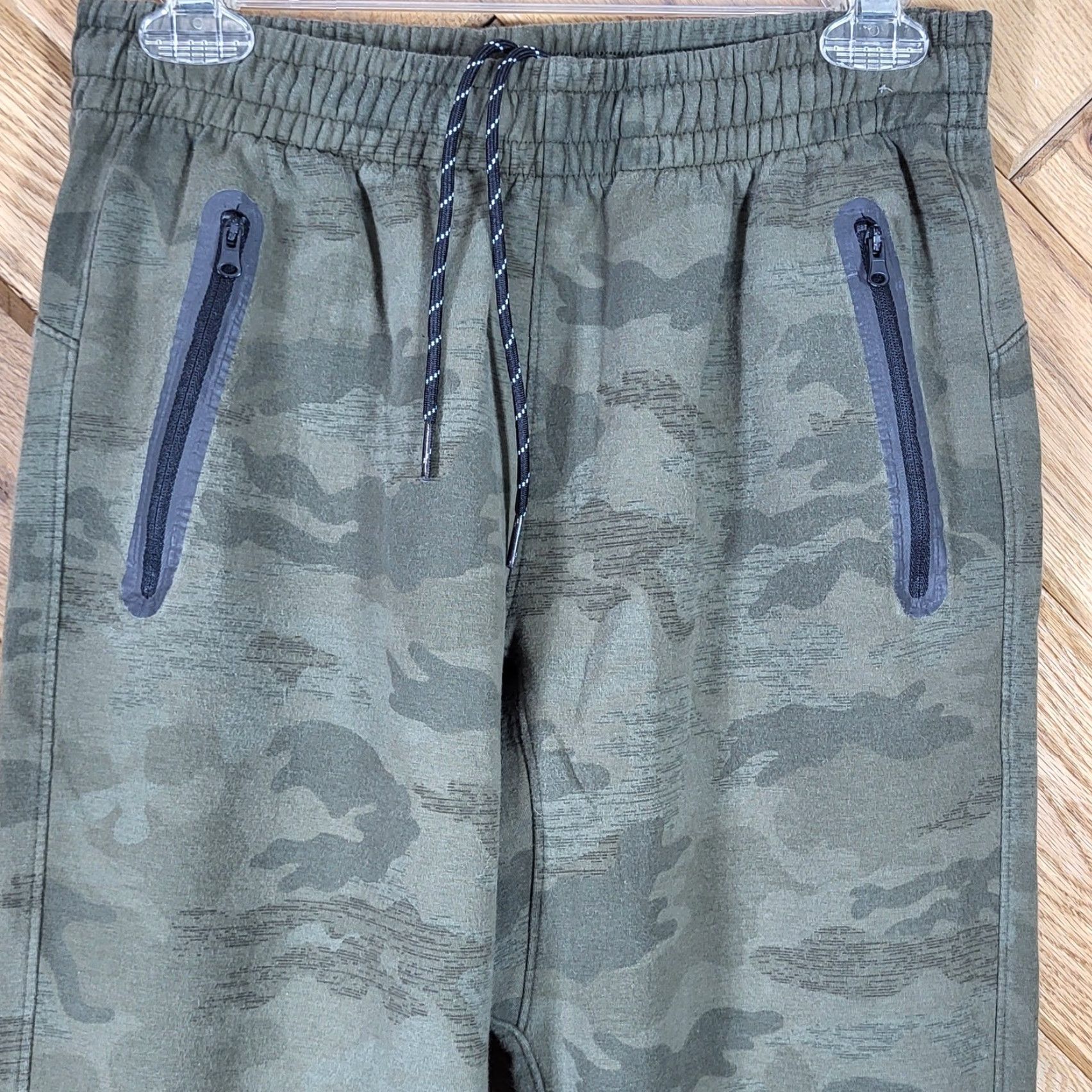 Old Navy Old Navy Joggers Mens Size S Small Green Camo Tech Fleece Style Pants Size US 29 - 2 Thumbnail
