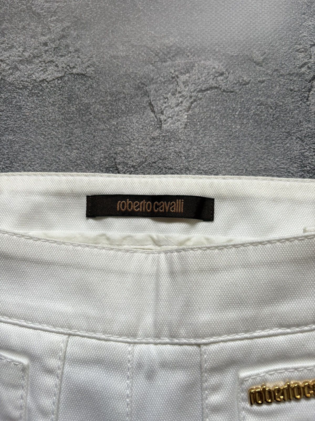Roberto Cavalli Vintage Roberto Cavalli Luxury Women’s White Flared Pants Size 27" / US 4 / IT 40 - 9 Thumbnail