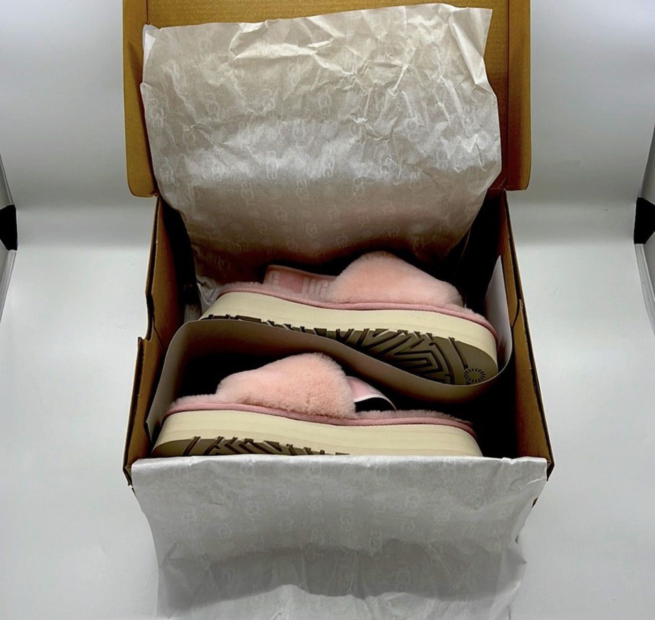 Ugg Ugg Pink Disco Slides Size US 6 / IT 36 - 1 Thumbnail