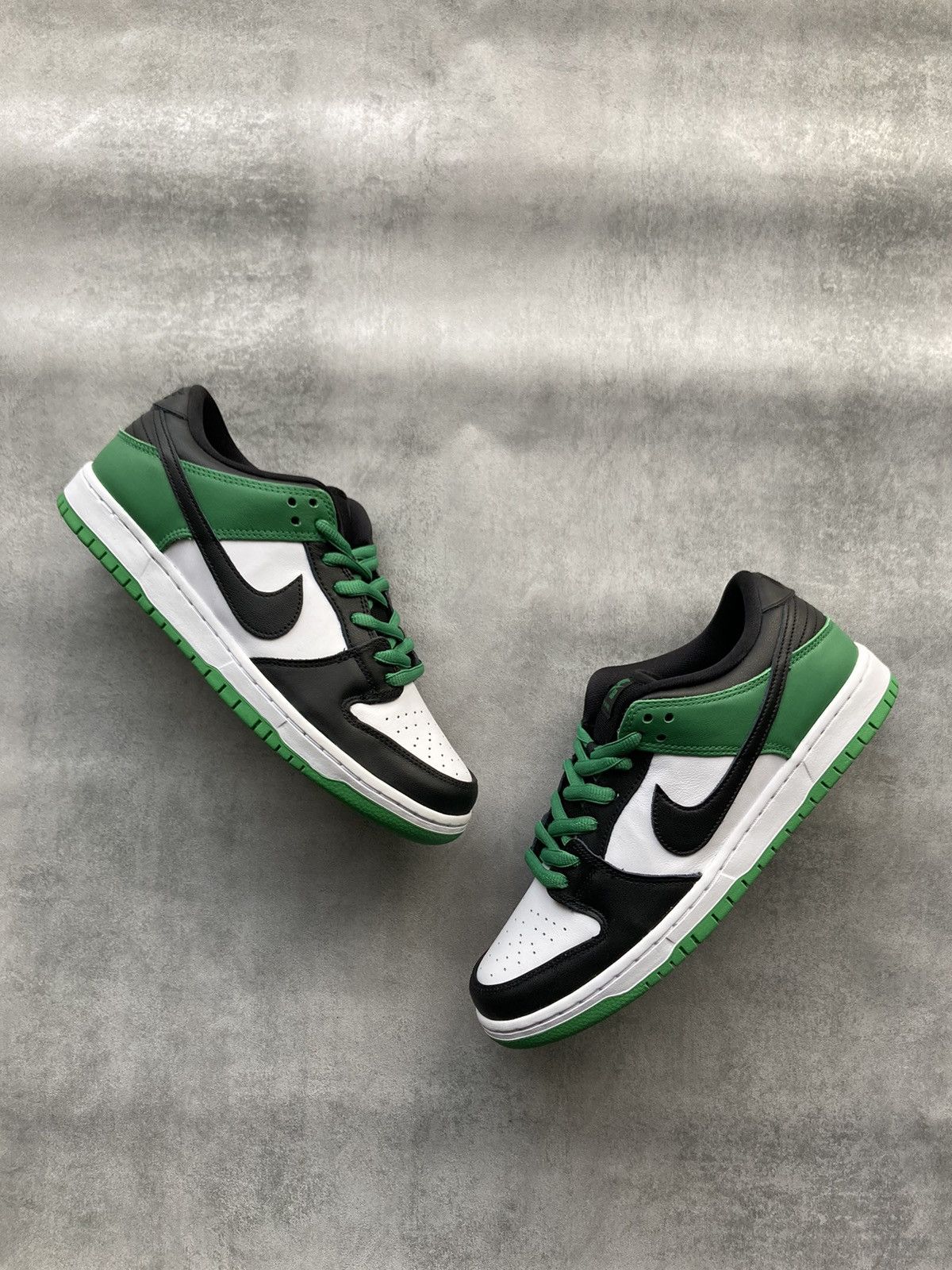 Nike Dunk sb classic green Size US 9.5 / EU 42-43 - 2 Thumbnail