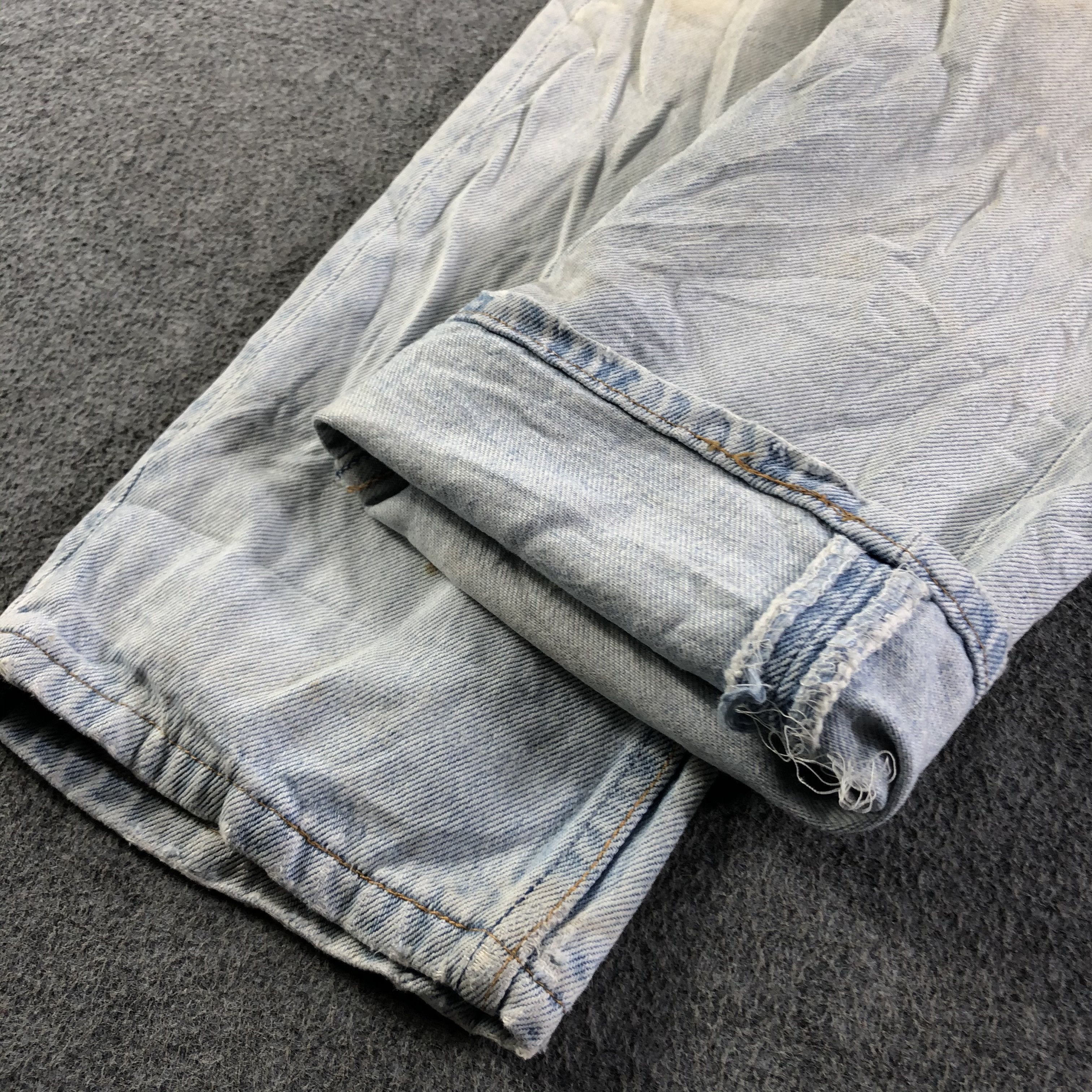 Levi's Vintage Light Wash Levis 501 Jeans-J3947 Size US 28 / EU 44 - 6 Thumbnail