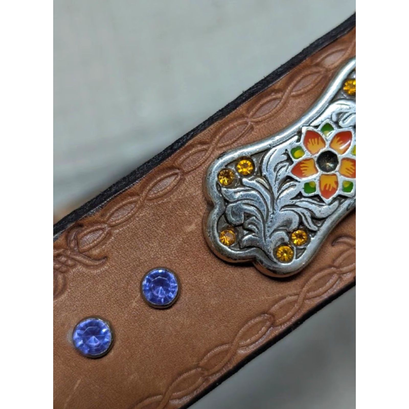 Vintage VINTAGE HANDCRAFTED Western Belt Unisex Adults 32 Brown Tooled Rhinestone Studded Cowboy Buckle Belt Western 90s Size 32 - 4 Thumbnail
