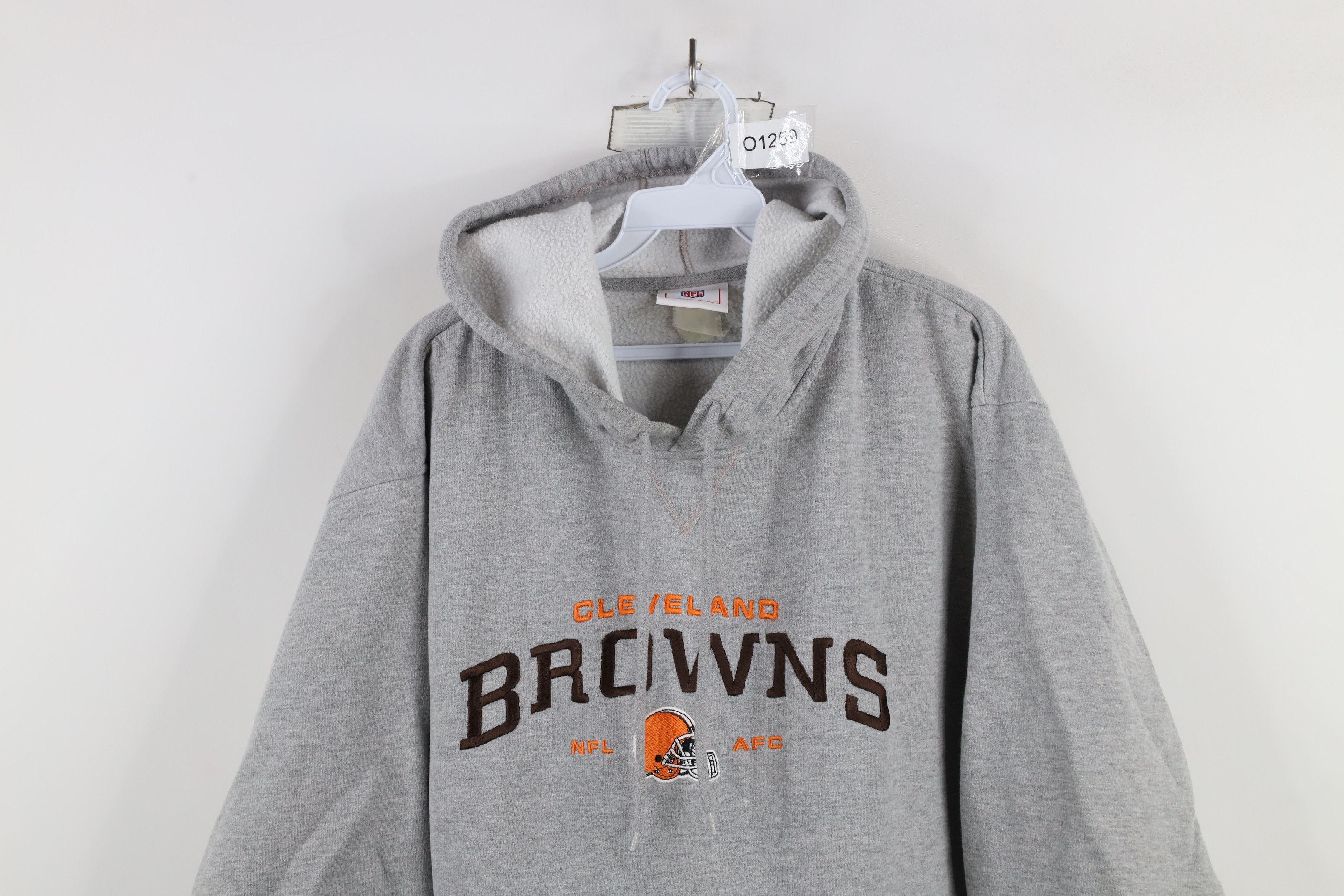 Vintage Vintage NFL Spell Out Cleveland Browns Football Hoodie Size US L / EU 52-54 / 3 - 2 Thumbnail