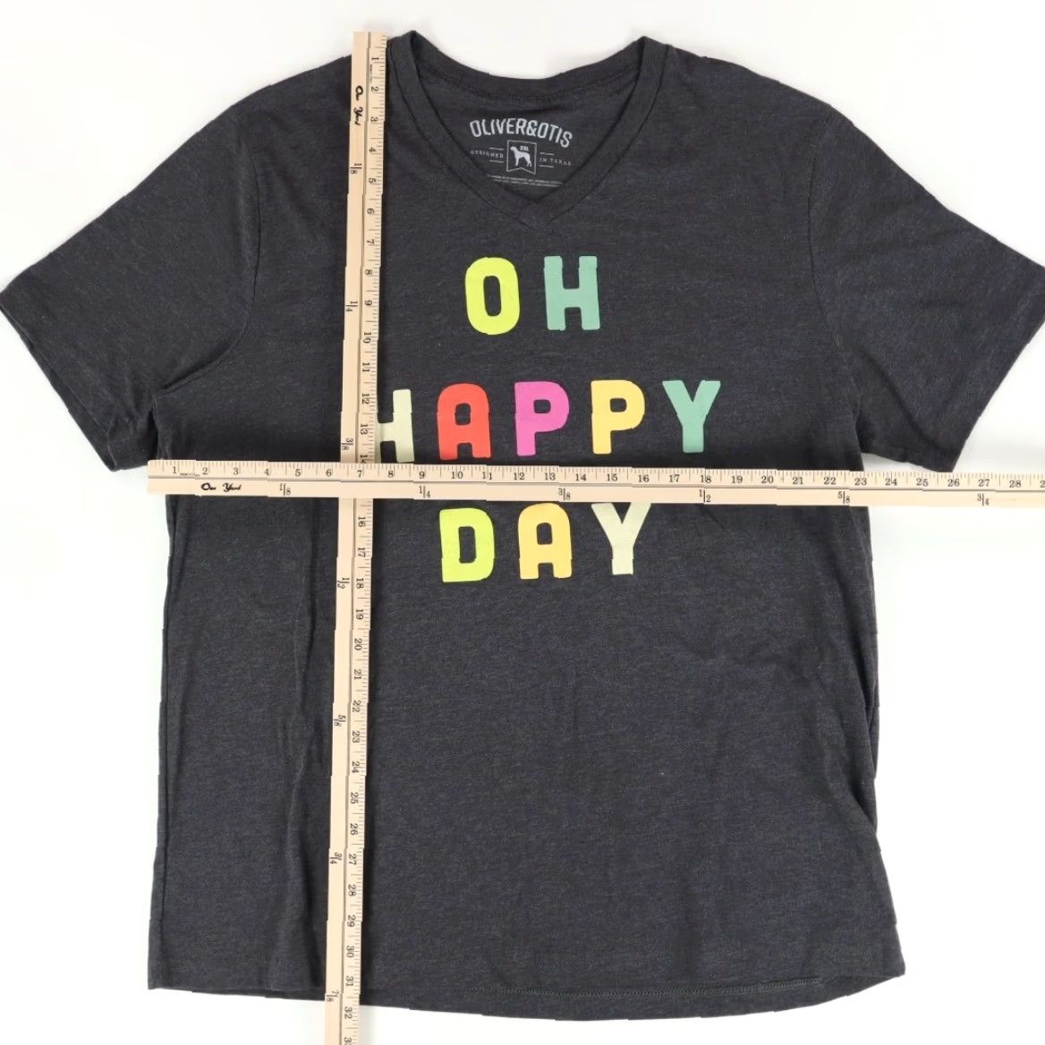 Vintage Oliver & Otis Oh Happy Day Heather V-Neck T-Shirt Gray 2XL Men’s Shirt Size US XXL / EU 58 / 5 - 3 Thumbnail