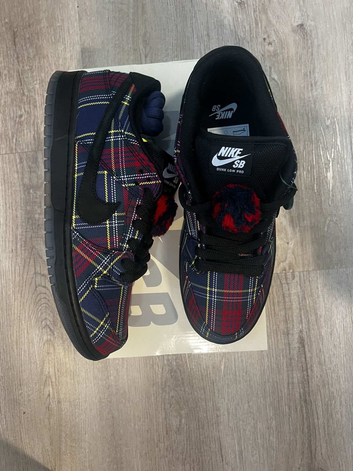 Nike SB Nike SB Dunk Low x Nardwuar Size US 10.5 / EU 43-44 - 5 Thumbnail