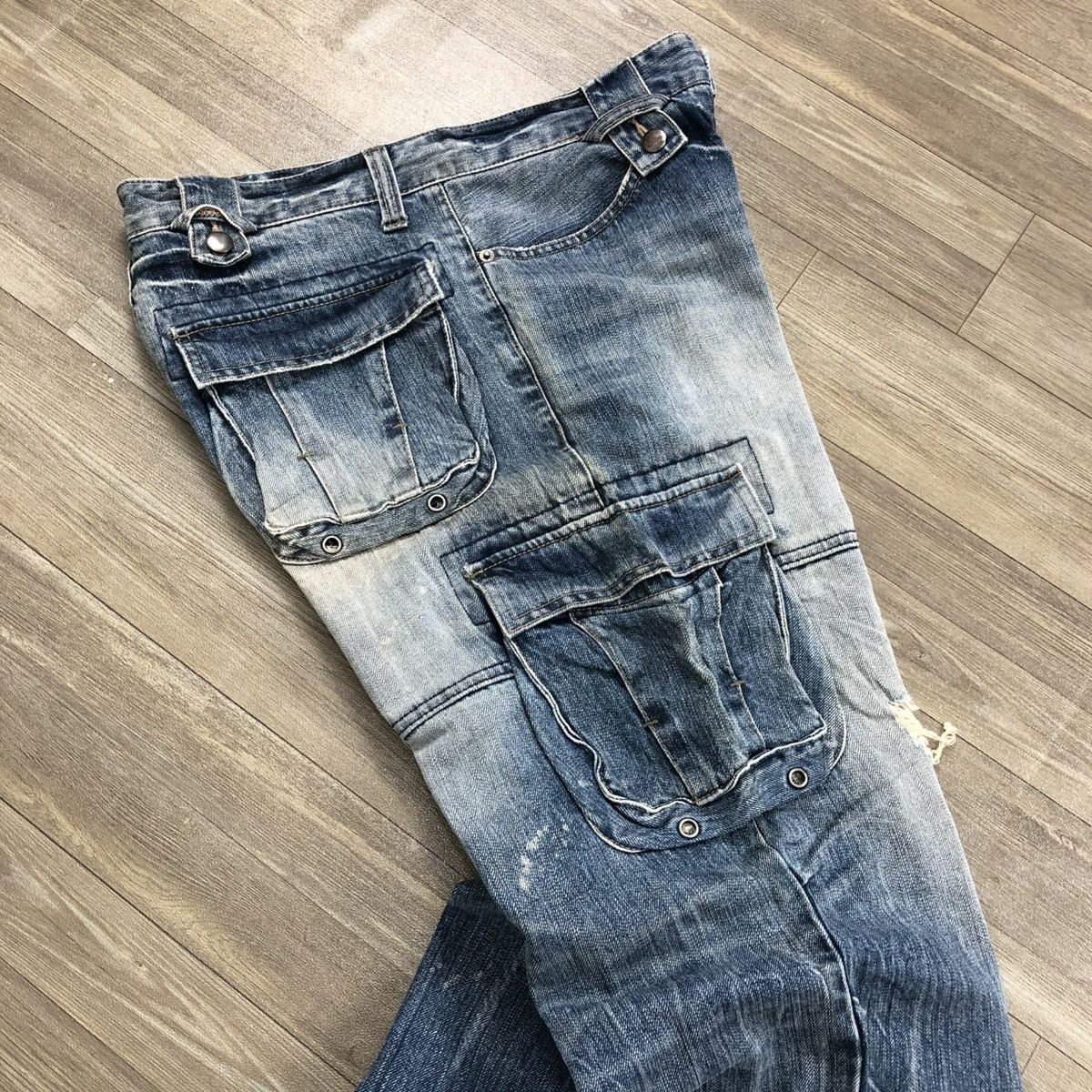 PPFM 2000s PPFM Distressed Lgb Bondage Multipocket Cargo Jeans Size US 31 - 21 Thumbnail
