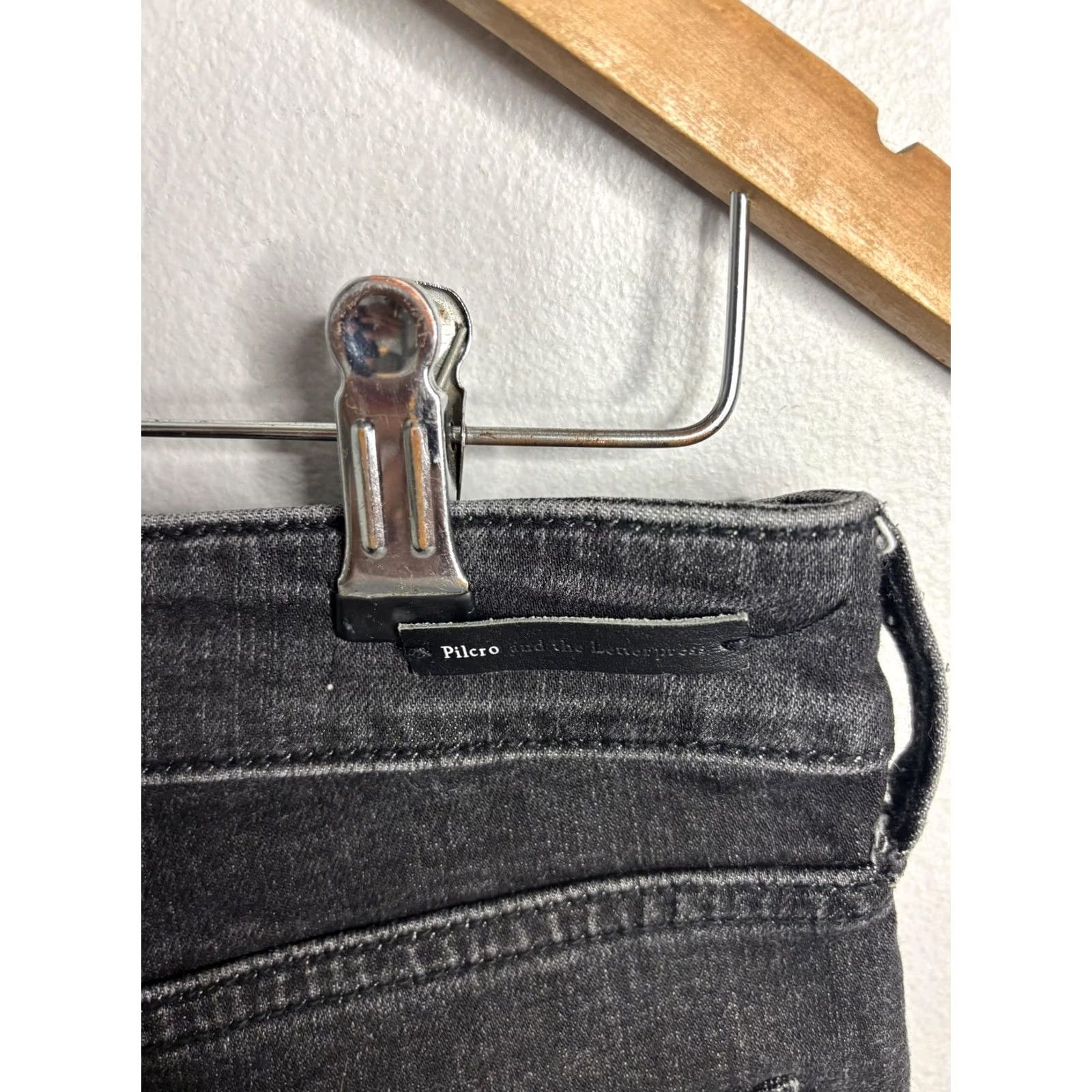 Vintage Pilcro and the Letterpress Jeans Womens 26 Black High Rise Flare Raw Hem Denim Size 26" / US 2 / IT 38 - 7 Thumbnail