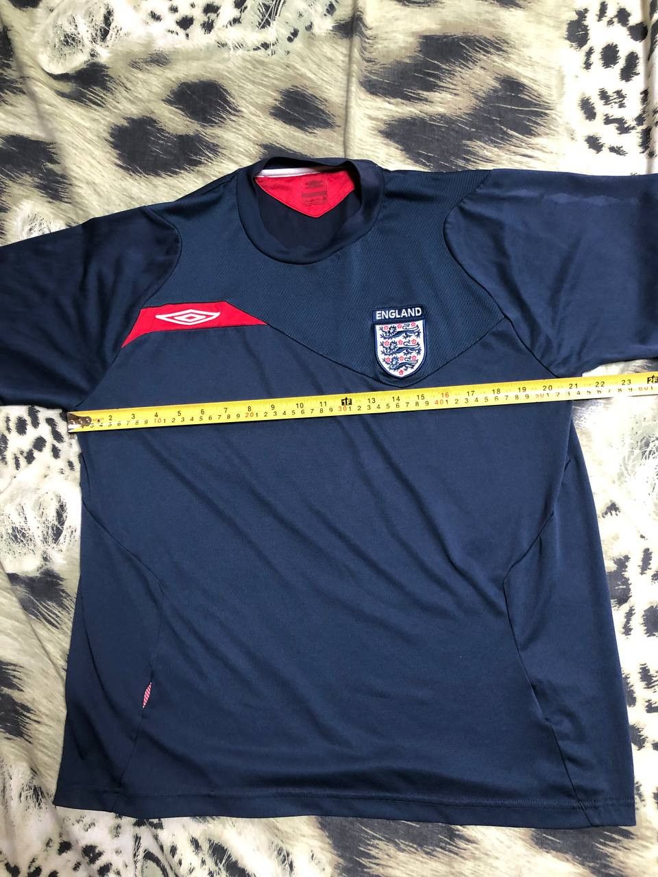 Umbro Vintage Umbro soccer jersey England Size US L / EU 52-54 / 3 - 11 Thumbnail