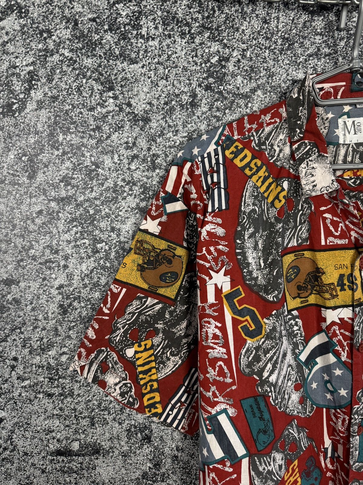 NFL Vintage NFL Football Hawaiian Shirt Raiders Redskins 43/44 Size US XL / EU 56 / 4 - 3 Thumbnail