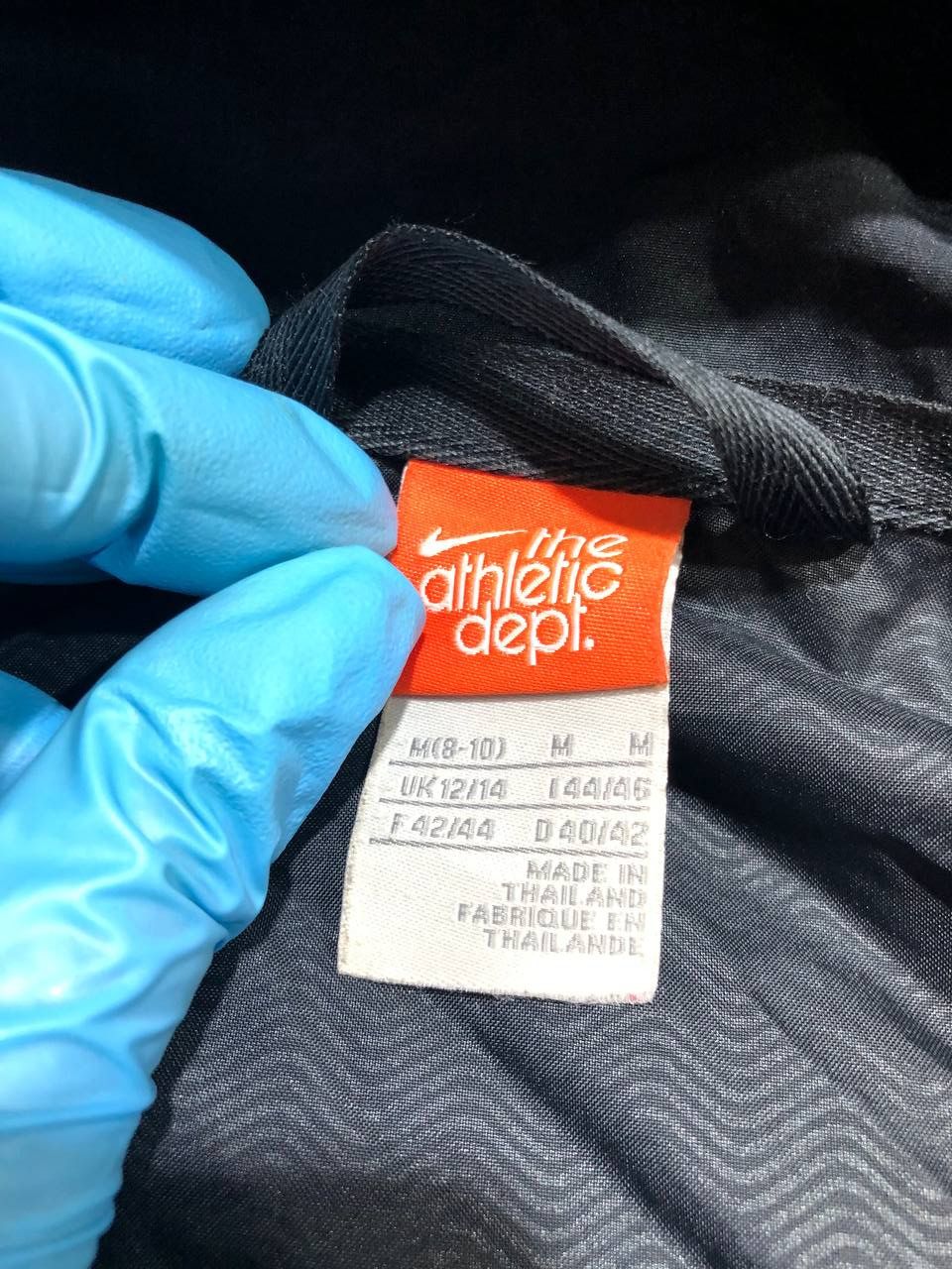 Nike Vintage Nike Embroidered Logo Light Jacket Size M Size US M / EU 48-50 / 2 - 2 Thumbnail