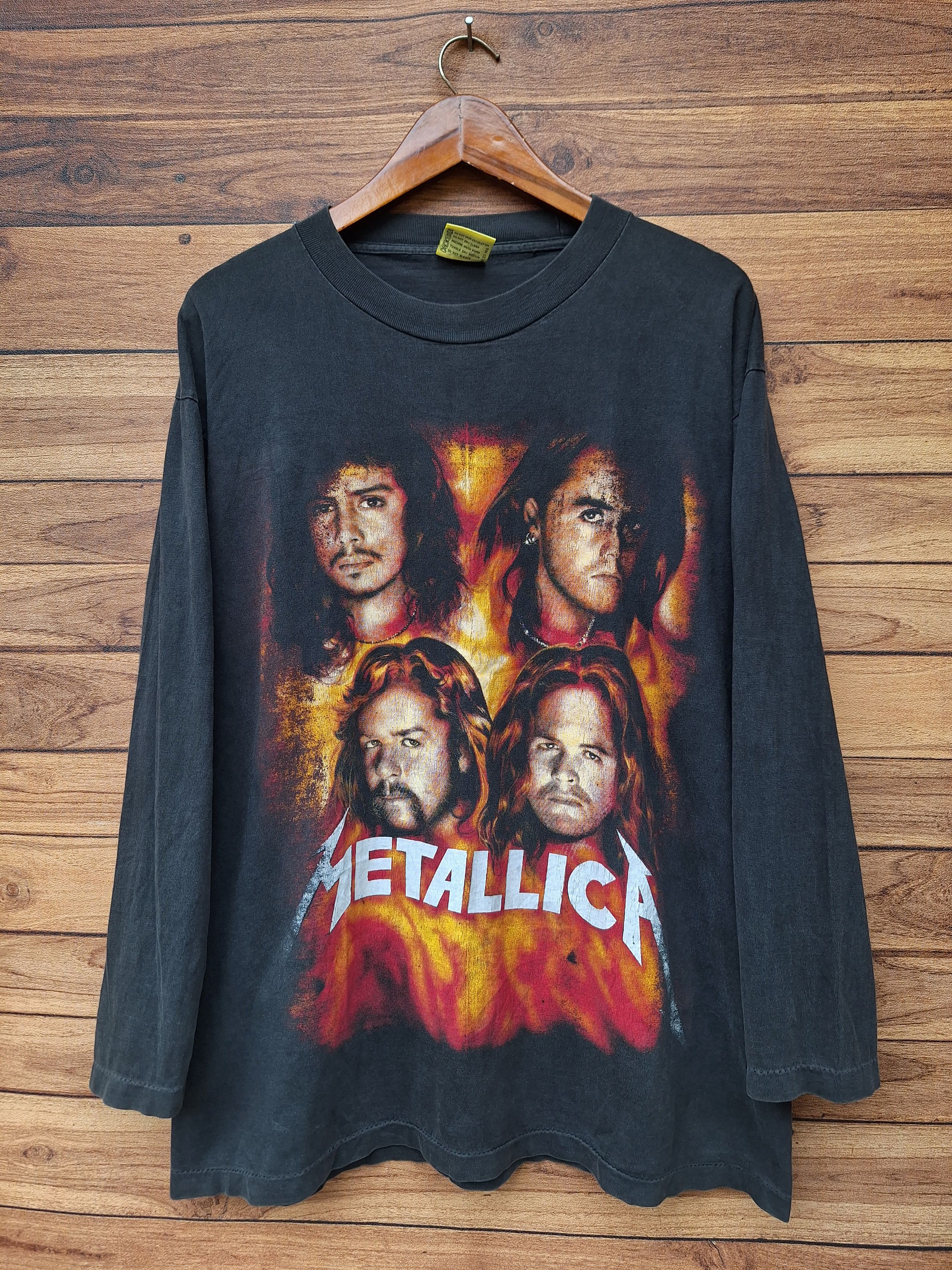 Band Tees 🔥RARE🔥 Vintage 90s metallica longsleeve metal album tee Size US XL / EU 56 / 4 - 1 Thumbnail