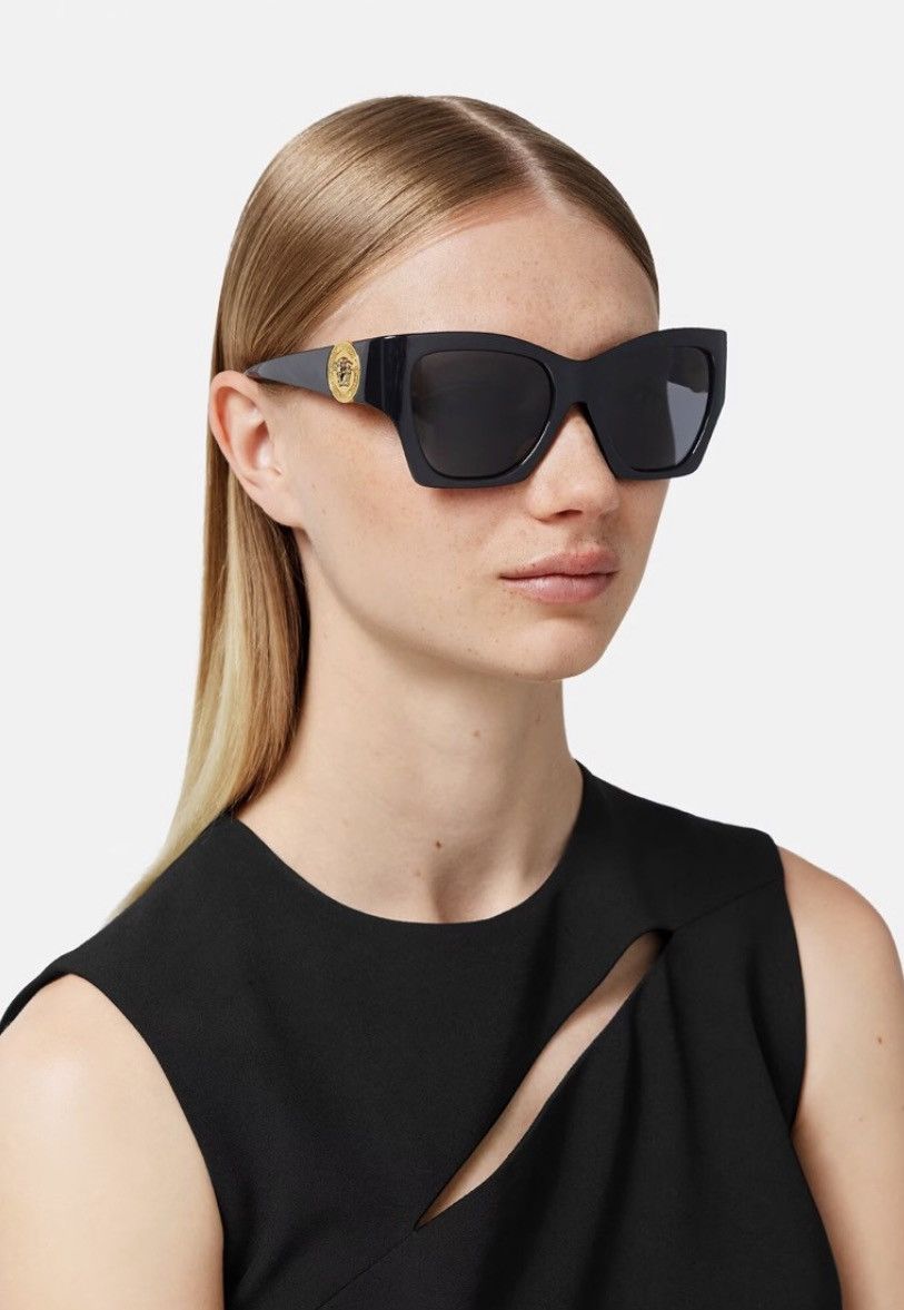 image of New Versace Ve4452 Gb1/87 Women Sunglasses Versace Mod 4452 in Black