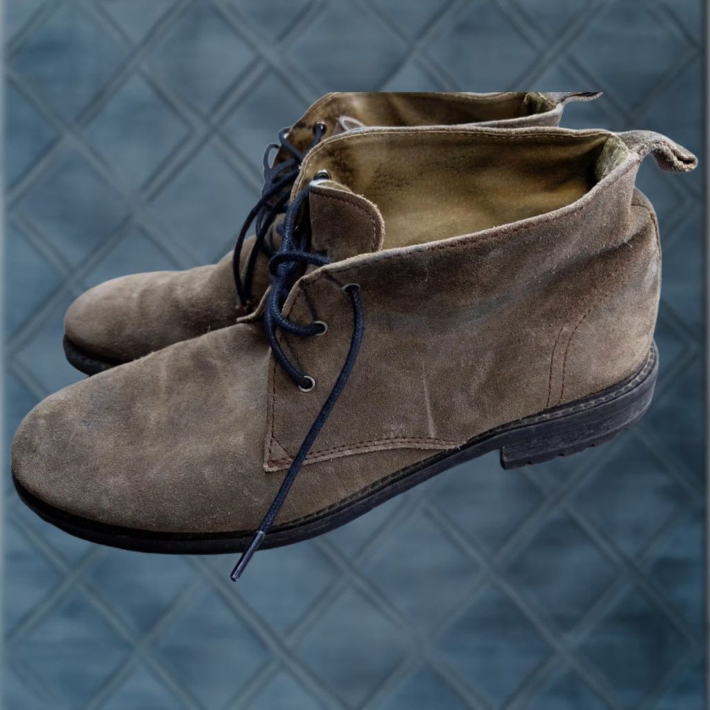 Banana Republic Banana Republic Chukka Boots Mens 8.5 Brown Suede Leather Ortholite Casual Size US 9 / EU 42 - 1 Thumbnail