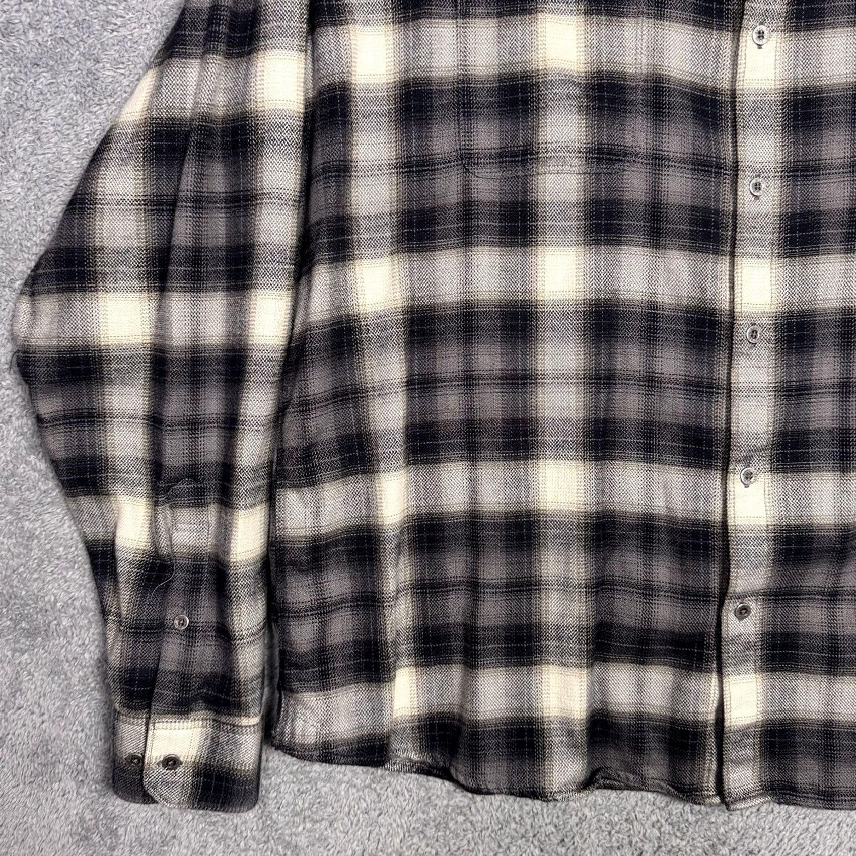 Vintage KUHL Shirt Mens 3XL Plaid The Law Flannel Shadow Barn Chore 7373 Size US XXL / EU 58 / 5 - 2 Thumbnail