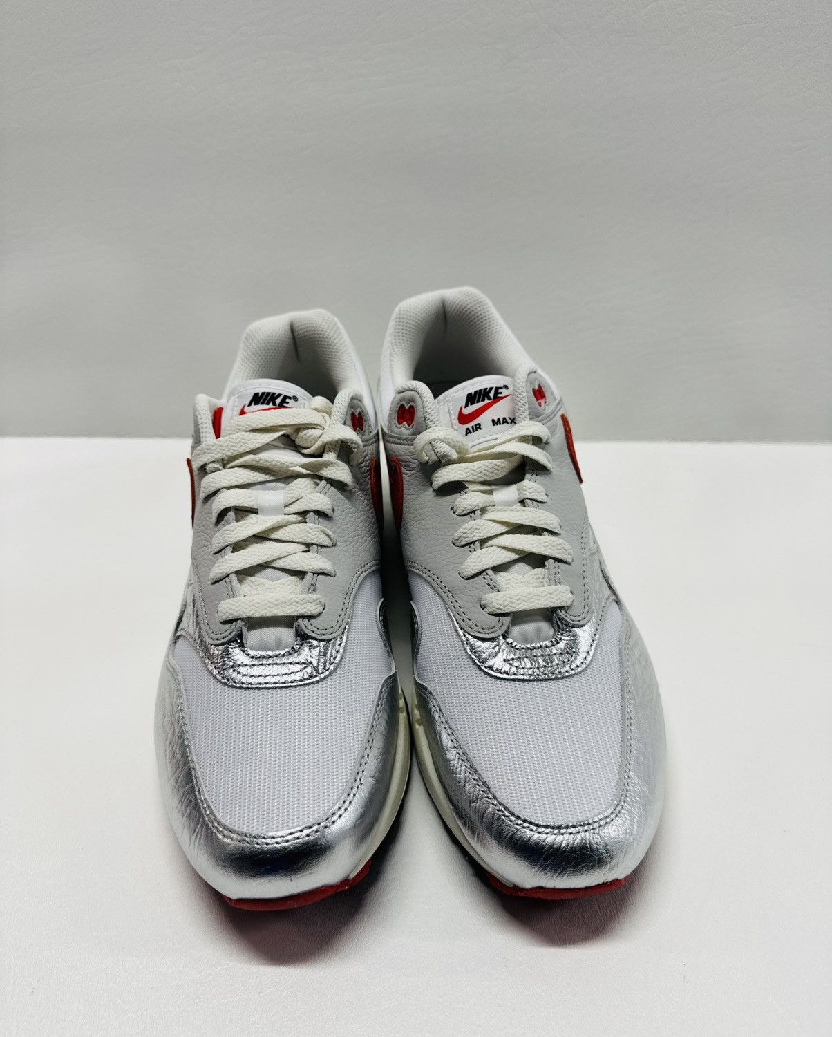 Nike Nike Air Max 1 Premium Metallic Silver/White/ Chile Red Size US 10 / EU 43 - 4 Thumbnail
