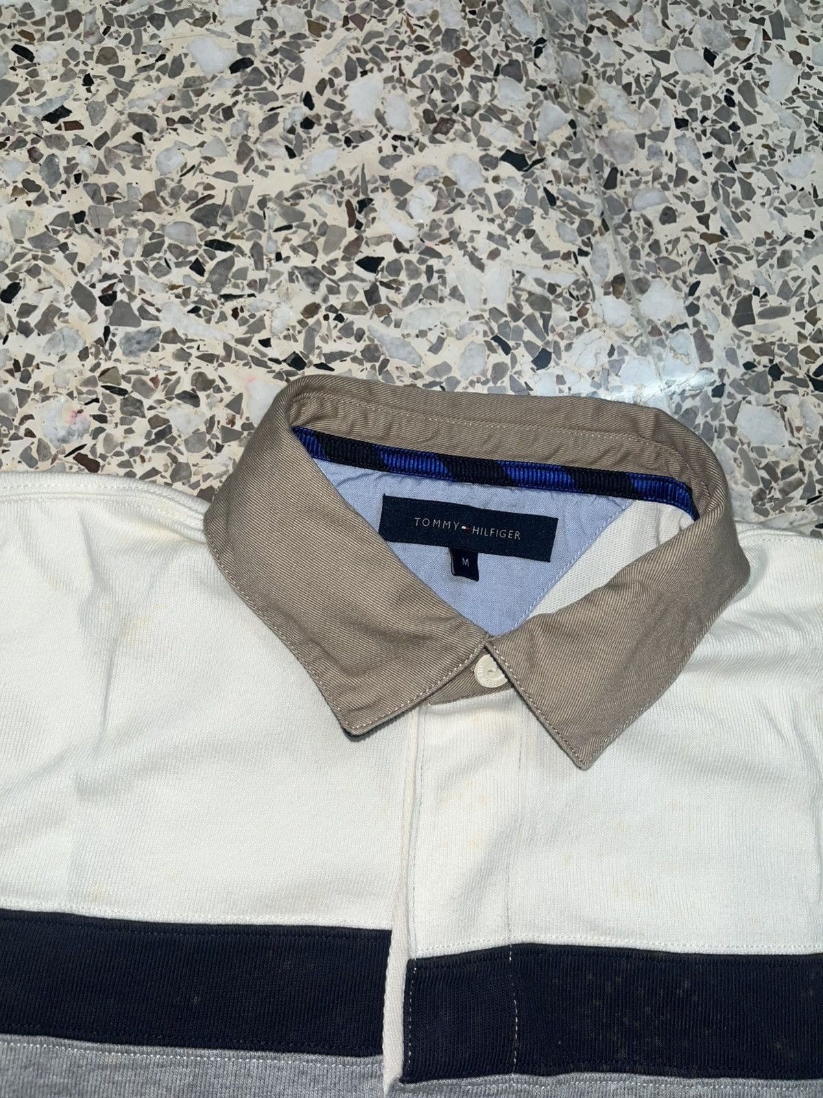 Tommy Hilfiger VINTAGE TOMMY HILFINGER RUGBY SPELL OUT LOGO Size US M / EU 48-50 / 2 - 2 Thumbnail