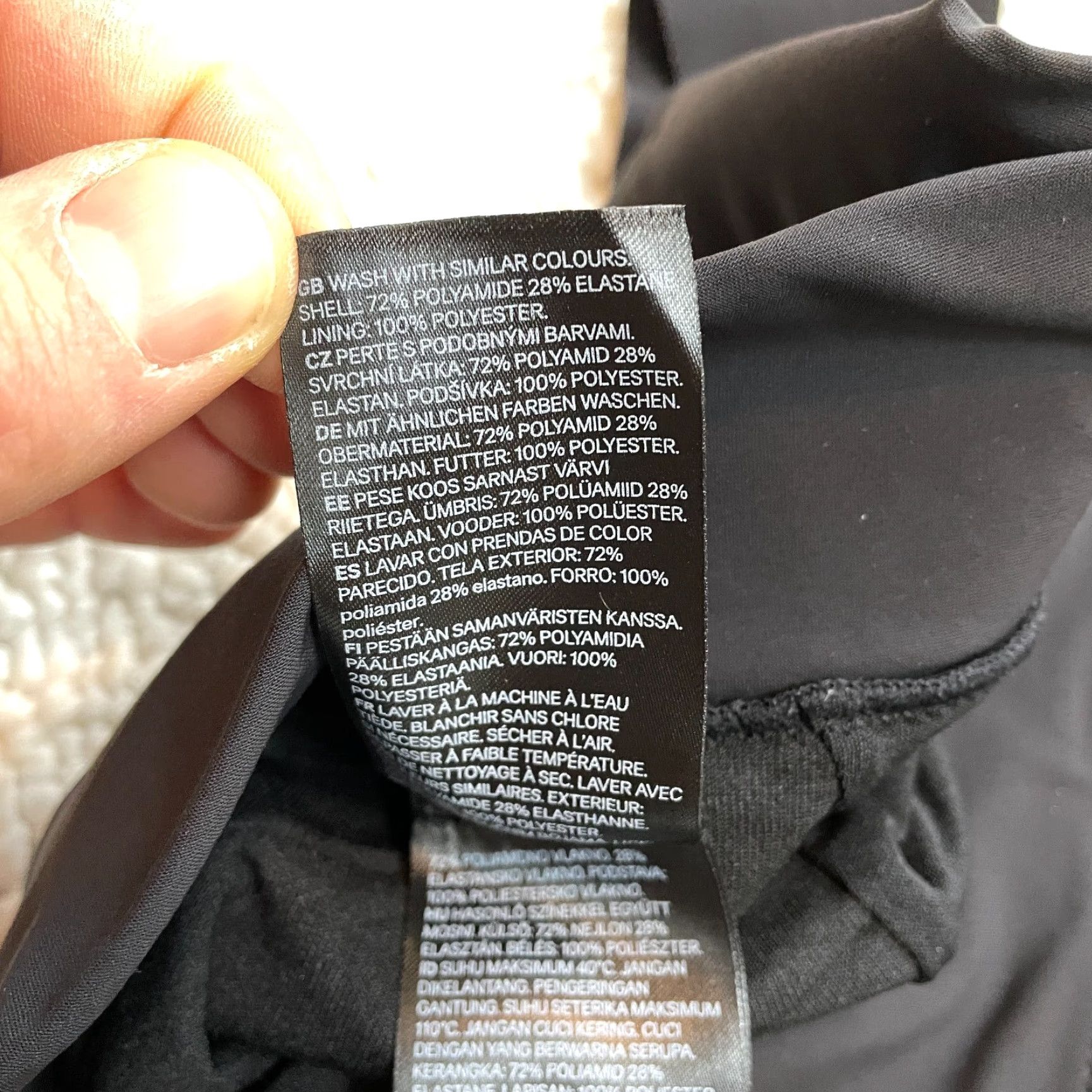 H&M H&M Black Tank Top Cropped V-Neck Sleeveless Shirt Womens 12 Party/Cocktail Elastic Band Size XL / US 12-14 / IT 48-50 - 6 Thumbnail