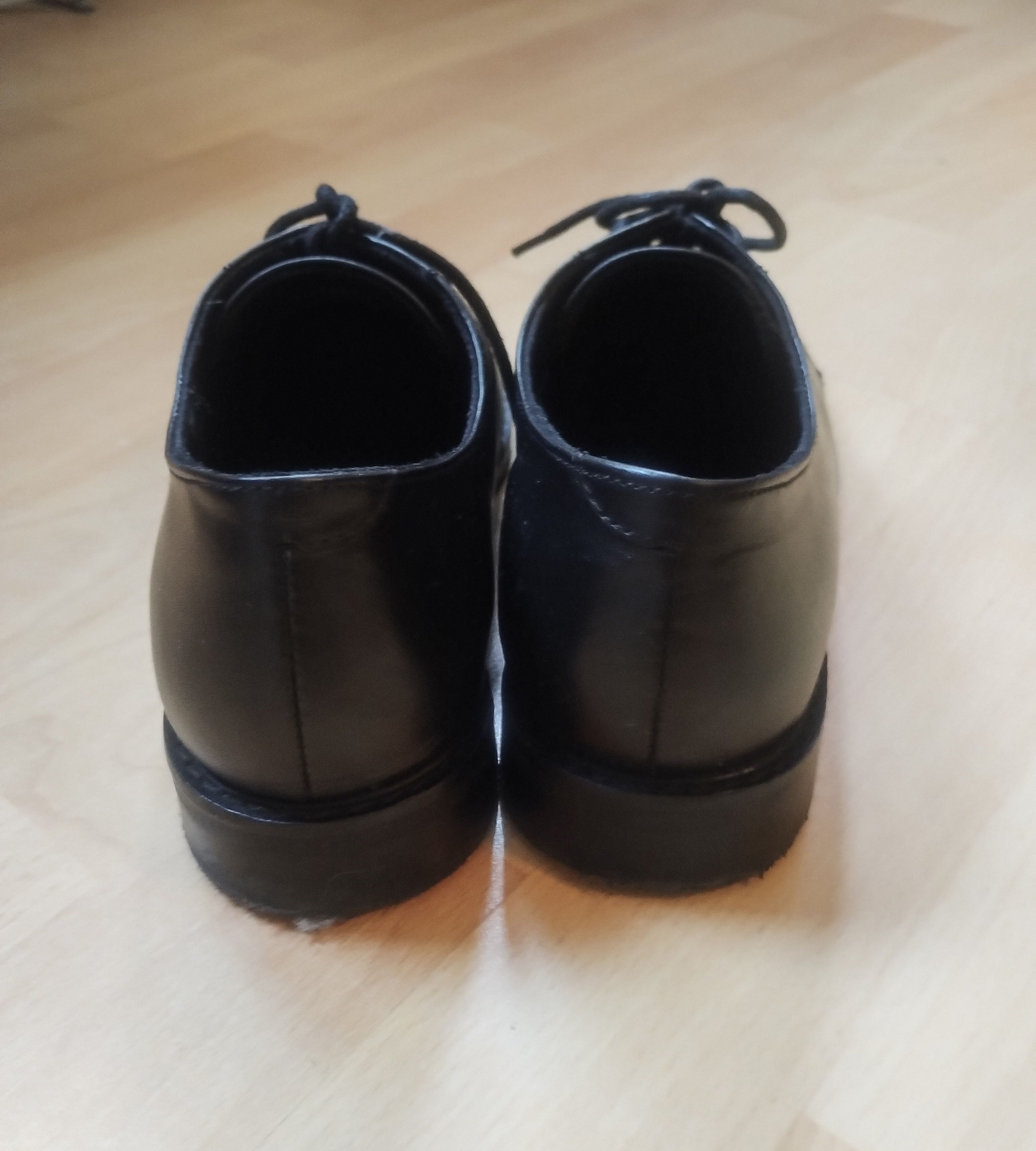 H&M H&M Black Leather Boys' Oxford shoes - Size 3 US Size US 5 / EU 37 - 4 Thumbnail