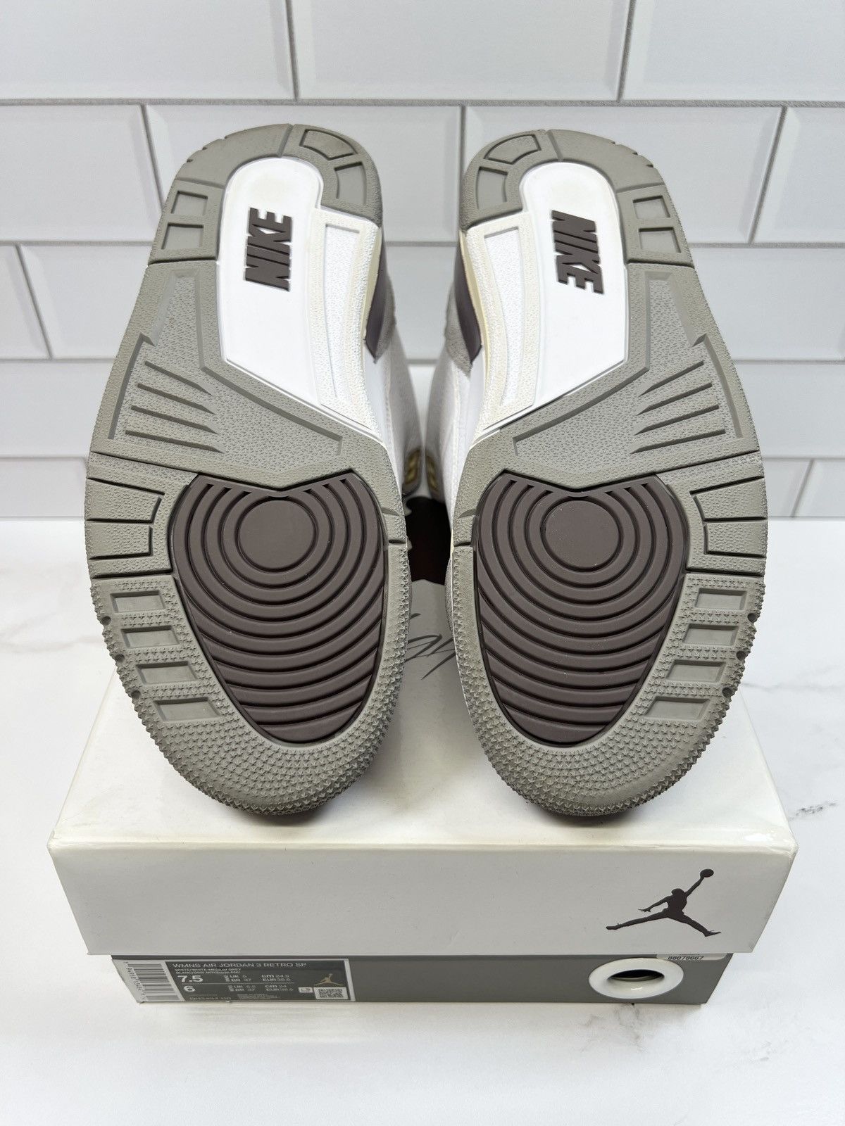 Jordan Brand Nike Retro Air Jordan A Ma Maniere 3s 3 Size US 7.5 / IT 37.5 - 4 Thumbnail