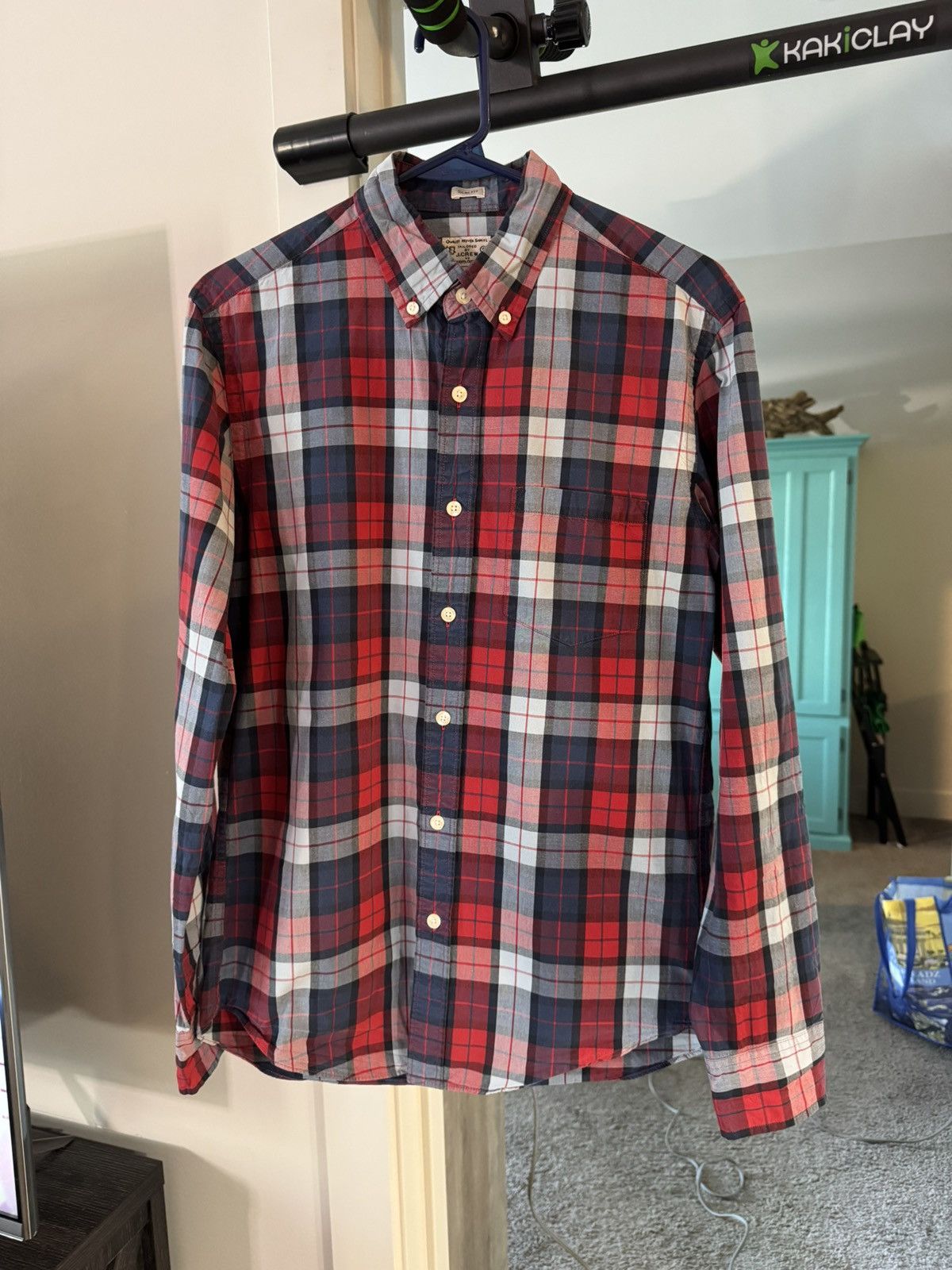 J.Crew J.Crew Slim Fit Plaid Button Down Shirt Small Red Navy Gray Size US S / EU 44-46 / 1 - 1 Thumbnail
