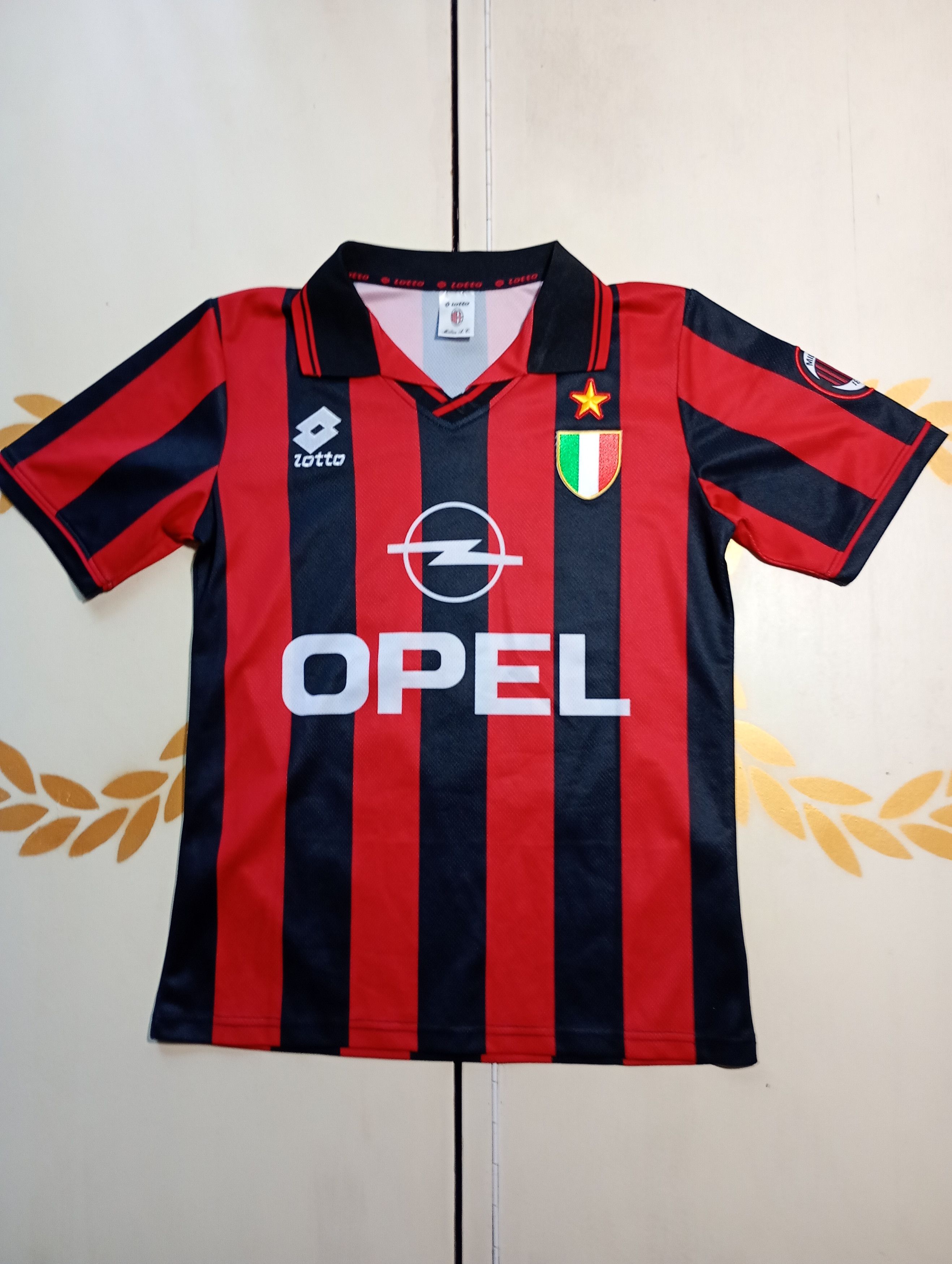 Vintage Milan Jersey 18 Baggio 1995-1996 Size US S / EU 44-46 / 1 - 1 Thumbnail