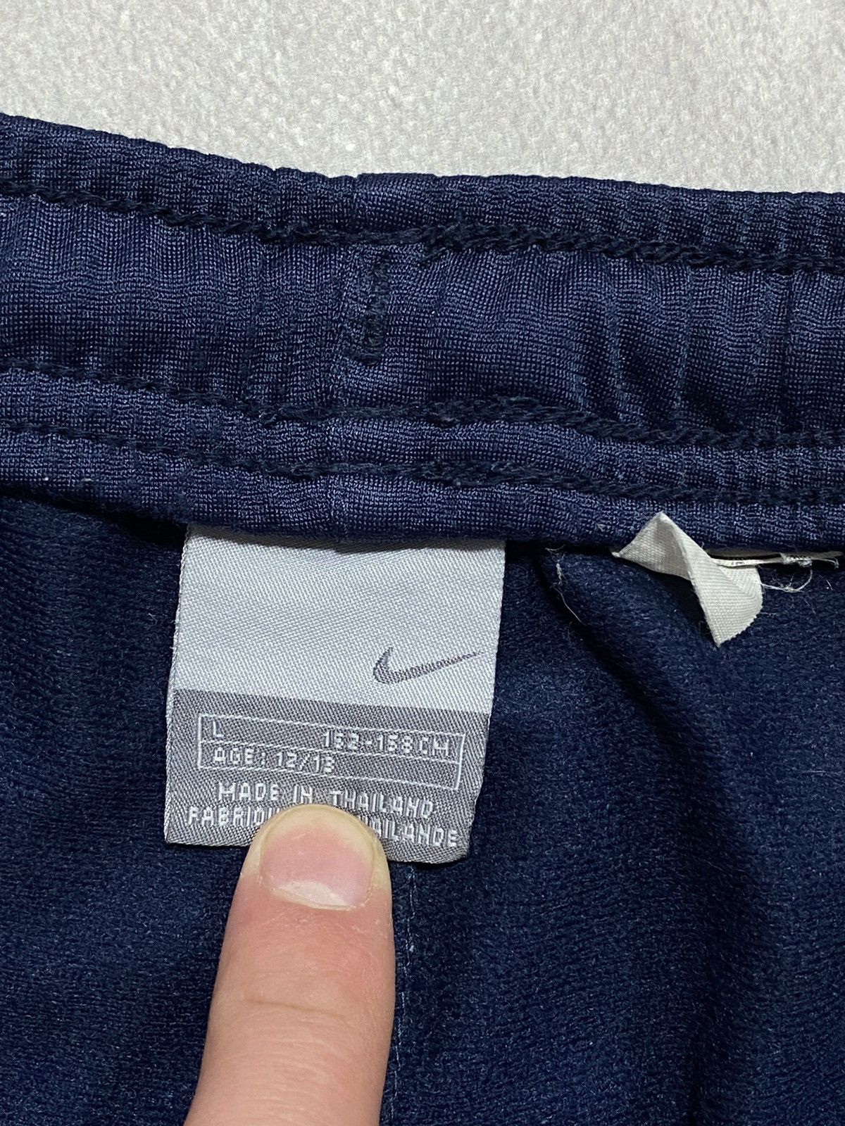 Nike Vintage Nike Track Pants Swoosh Small Size Size US 30 / EU 46 - 5 Thumbnail