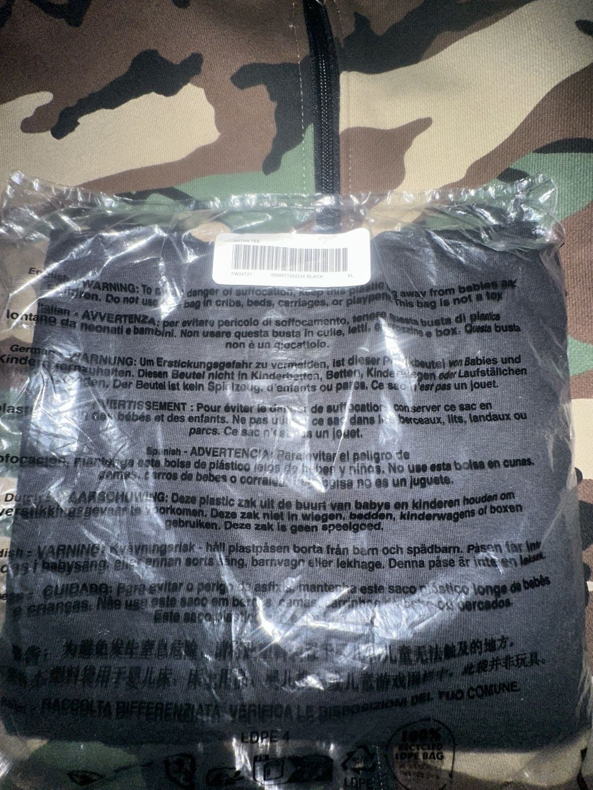 Supreme Supreme satan tee Size US XL / EU 56 / 4 - 3 Thumbnail