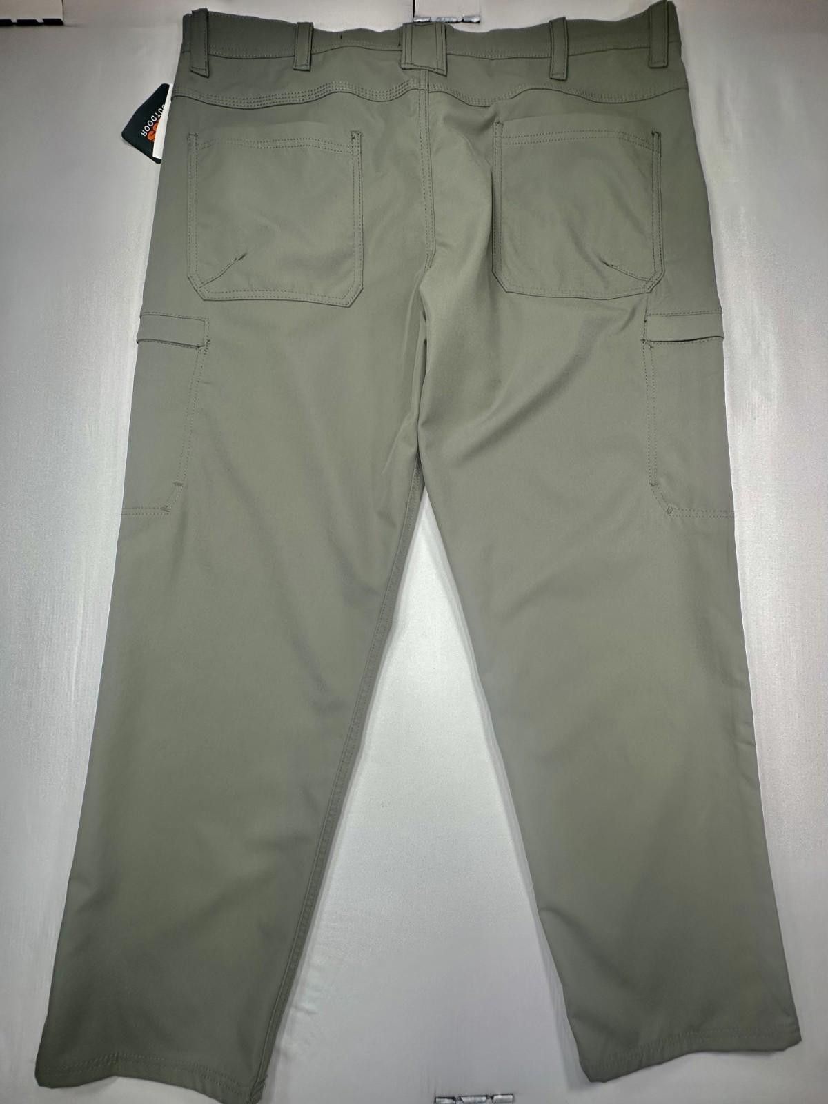 Bass Bass Outdoor Water Resistant Zipper Pockets Tech Chino 42/32 Size US 42 / EU 58 - 2 Thumbnail