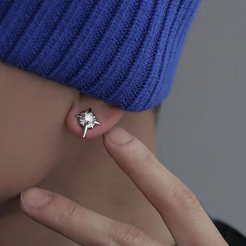 Japanese Brand × Jewelry North Star Magnet Ear Clip (1pair) Size ONE SIZE - 2 Thumbnail