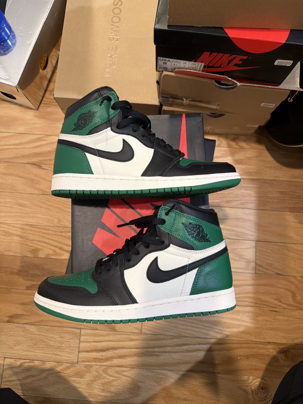 Nike The Air Jordan 1 Retro High OG 'Pine Green’ Size US 8 / EU 41 - 1 Thumbnail