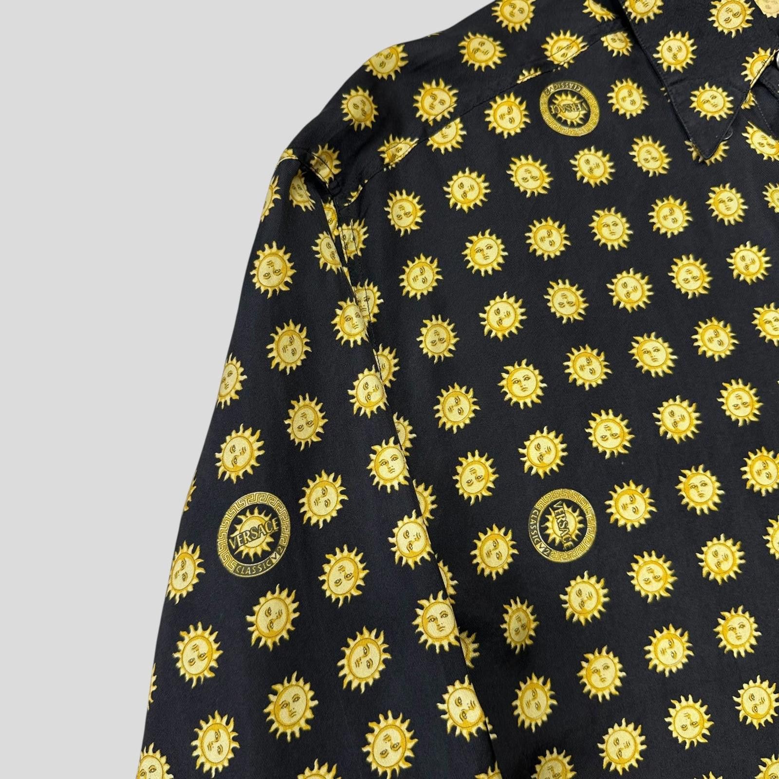 Versace Versace V2 Classic 90’s Silk Sun Print Shirt - XS (M) Size US S / EU 44-46 / 1 - 3 Thumbnail