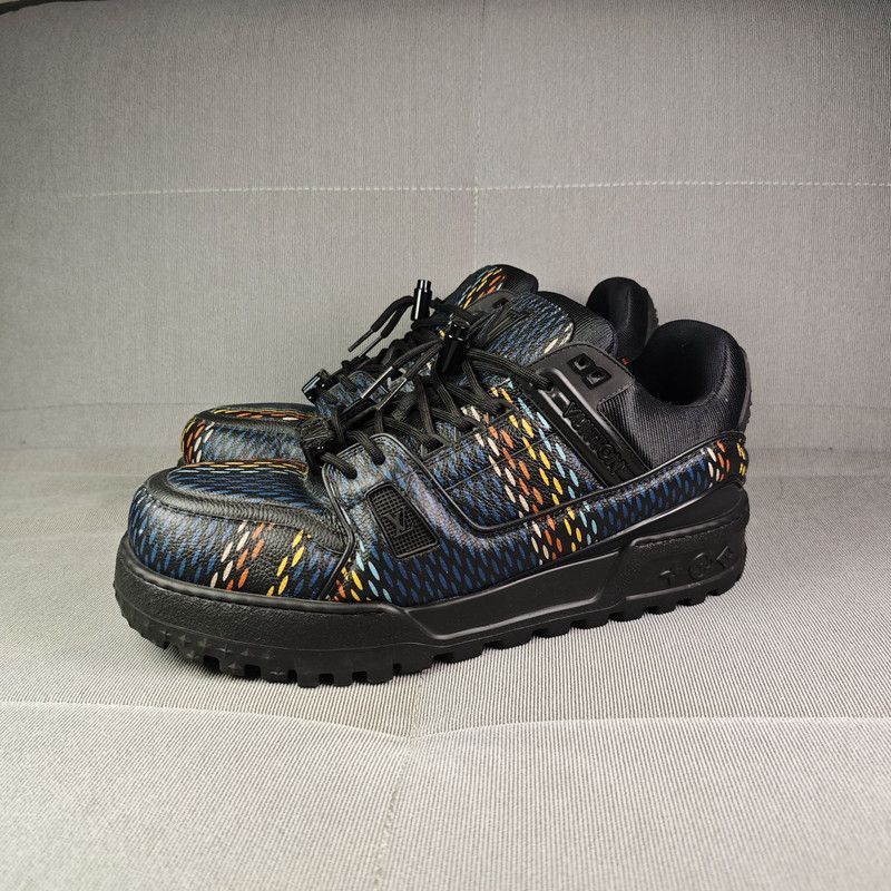 Louis Vuitton Louis Vuitton Trainer Black Low-Top Sneakers -2508 Size US 10.5 / EU 43-44 - 1 Thumbnail