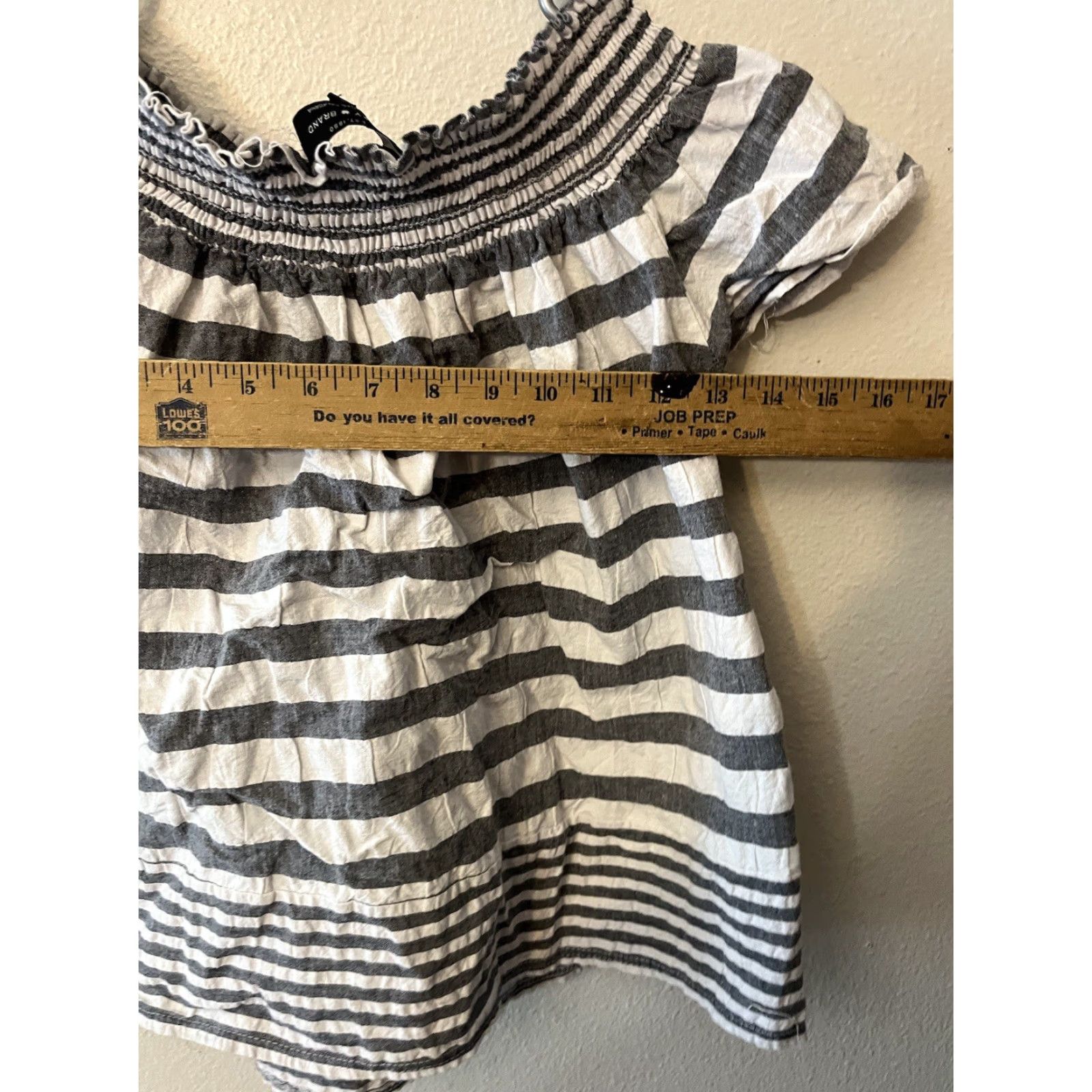 Lucky Brand Lucky Brand Blouse Shirt Short Sleeve Off the Shoulder Stripe Crop Gray S Womens Small Cropped striped off-shoulder 90s style? Size S / US 4 / IT 40 - 5 Thumbnail