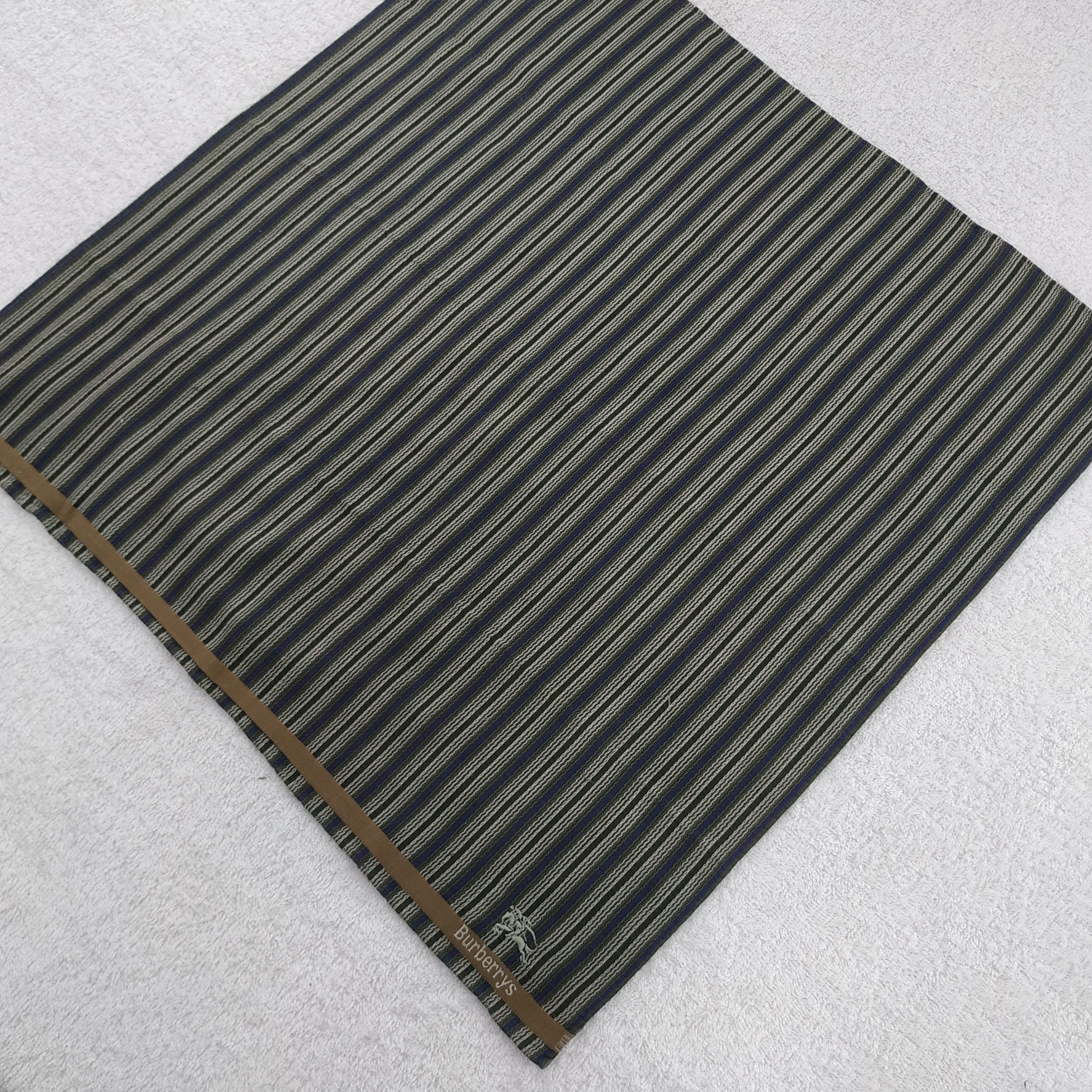Burberry × Vintage Burberry Bandana / Handkerchief / Neckerchief - S010 Size ONE SIZE - 4 Thumbnail