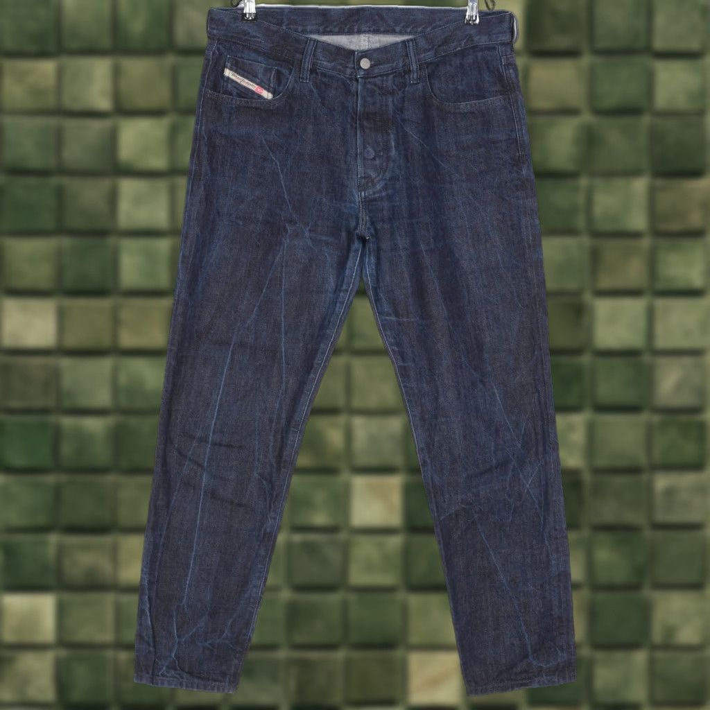 Diesel DIESEL MARKHY 080AE Tapered Jeans Men W34 L30 Made in ITALY DZ7989 blue denim 5-pocket Mens Jeans Size US 34 / EU 50 - 1 Thumbnail