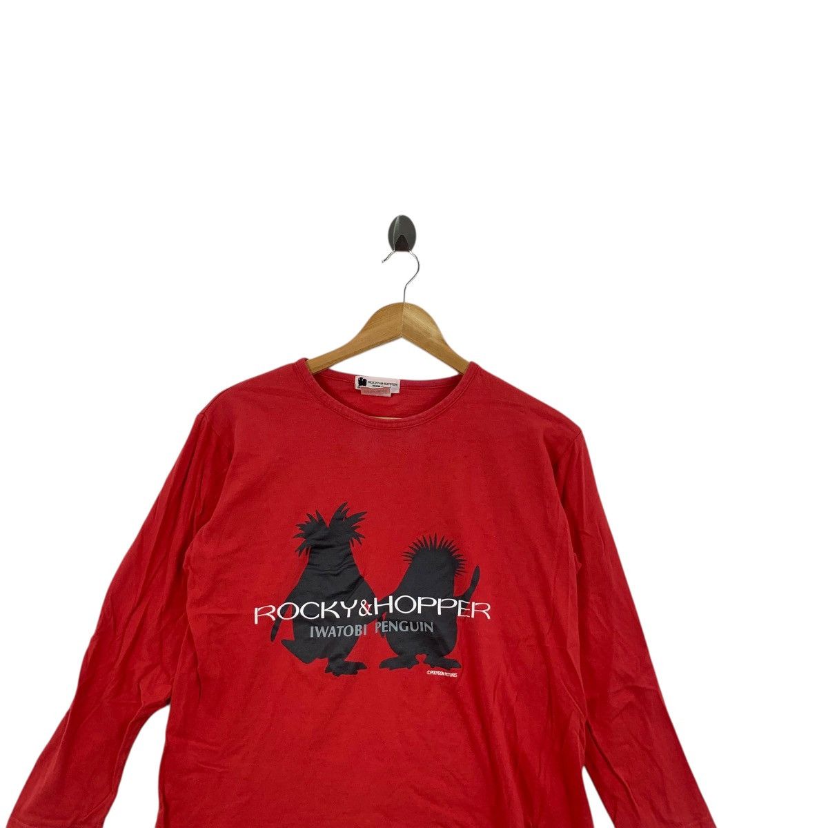 Vintage Vintage SHISEIDO ROCKY & HOPPER Iwatobi Penguin Tee Shirt Size L / US 10 / IT 46 - 2 Thumbnail