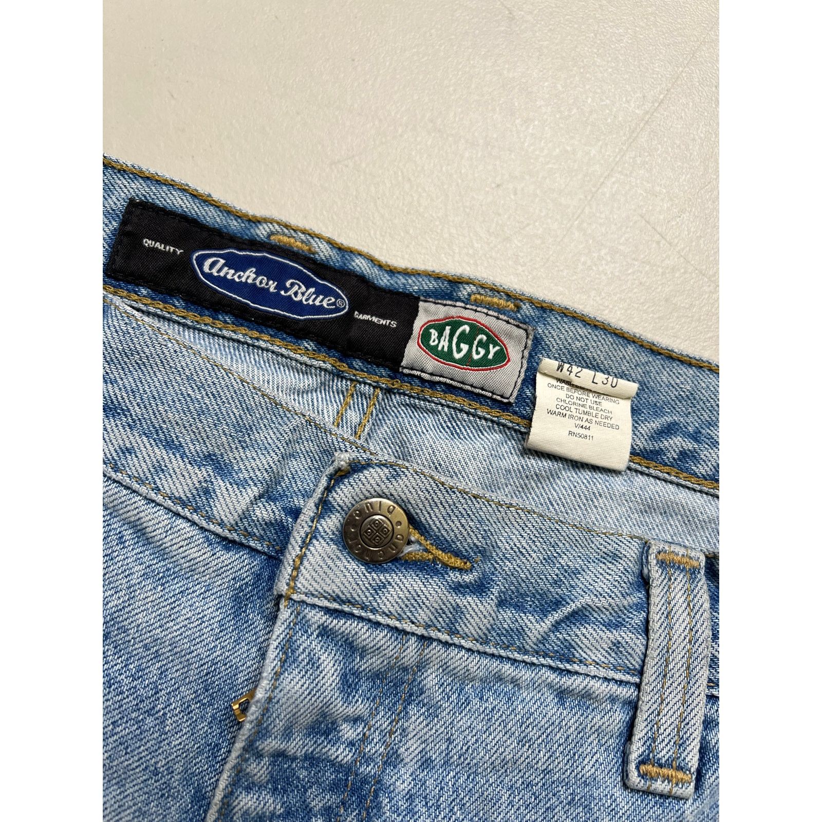Levi's Vintage 90s ANCHOR BAGGY LIGHT BLUE DENIM JEANS SZ 42X30 Size US 42 / EU 58 - 4 Thumbnail