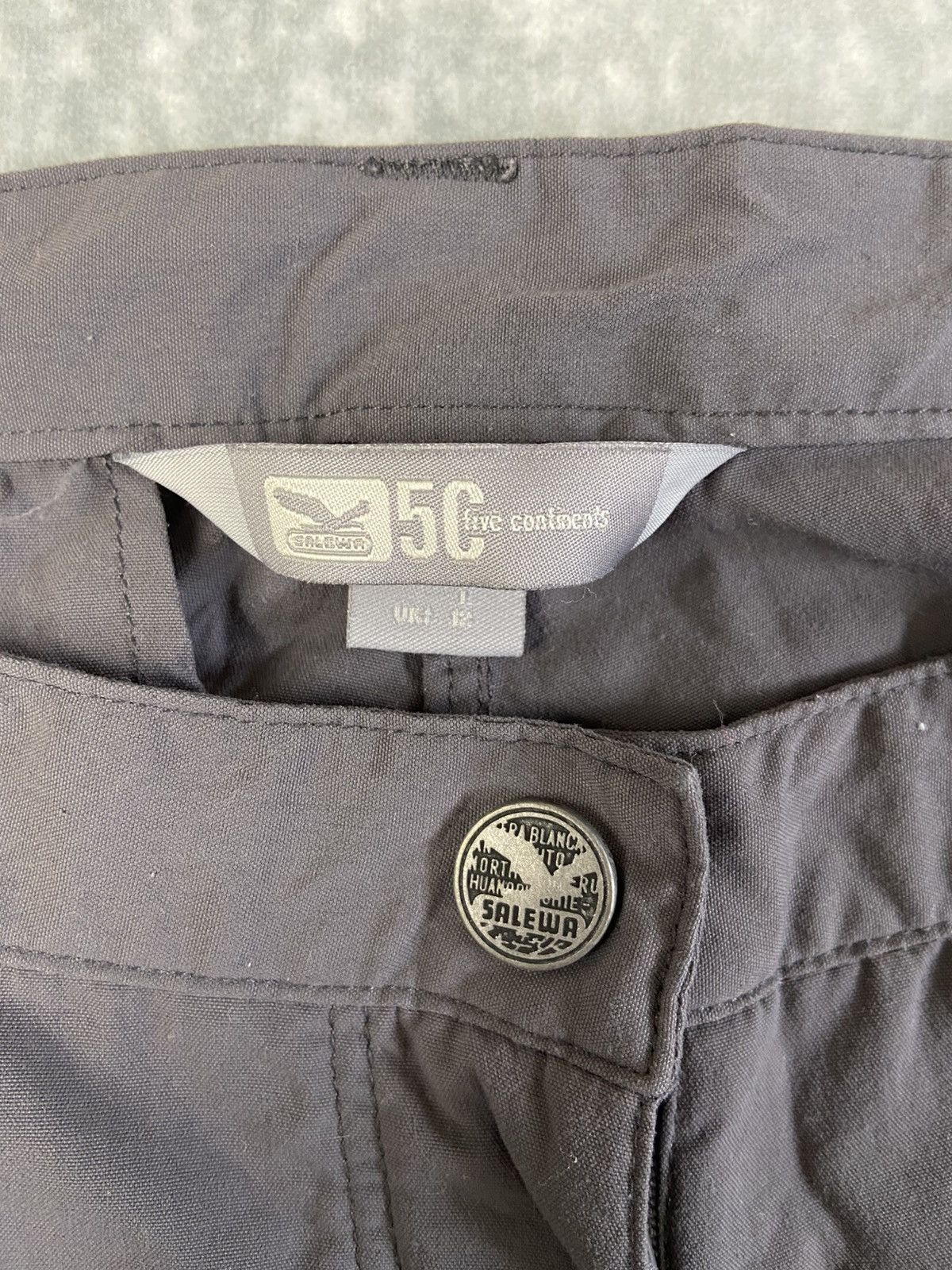 SALEWA Salewa titanium Convertible Cargo Pants Hiking Trousers Size 30" / US 8 / IT 44 - 2 Thumbnail