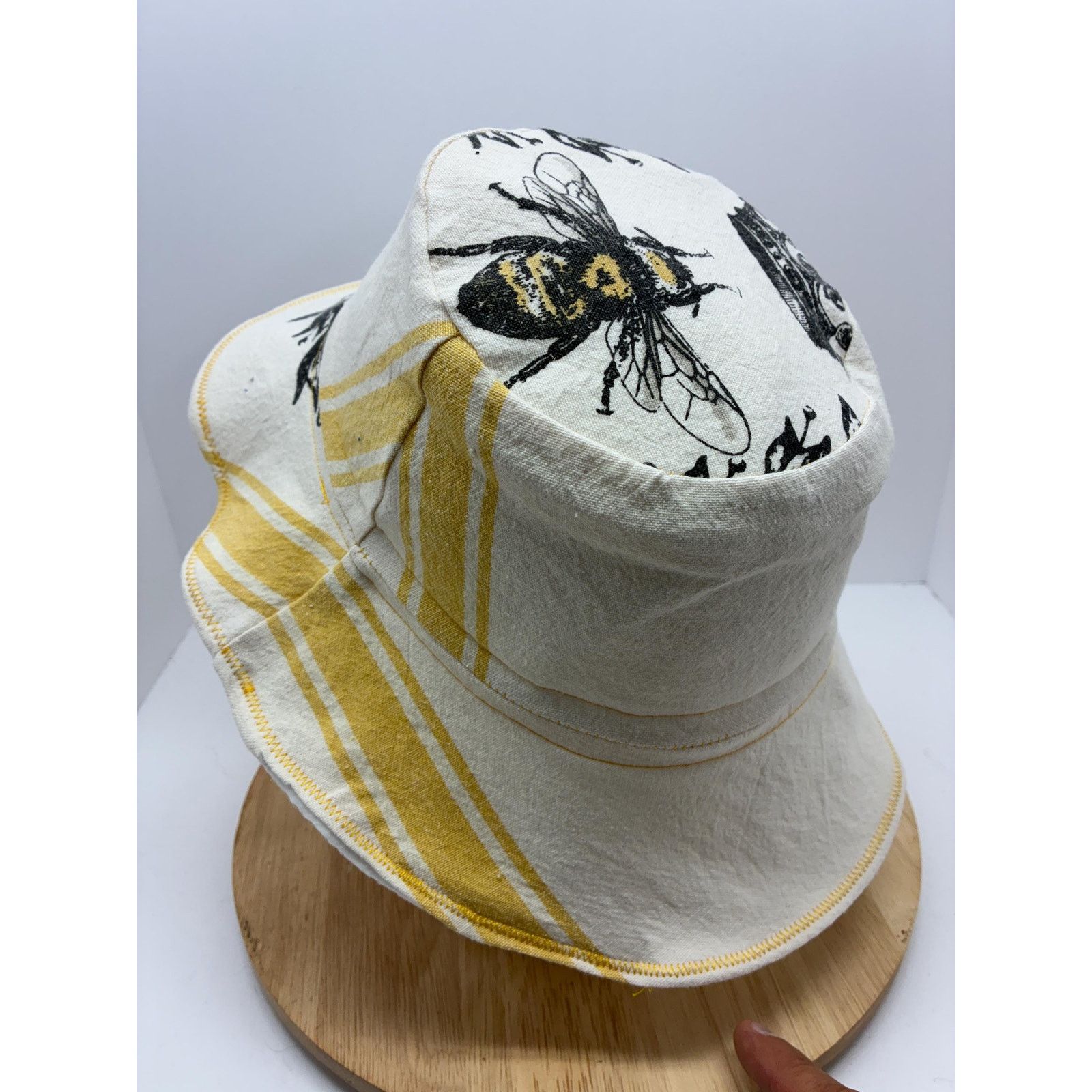 Other Upcycled Cotton Bucket Hat – Bee & Botanical Print Size ONE SIZE - 4 Thumbnail