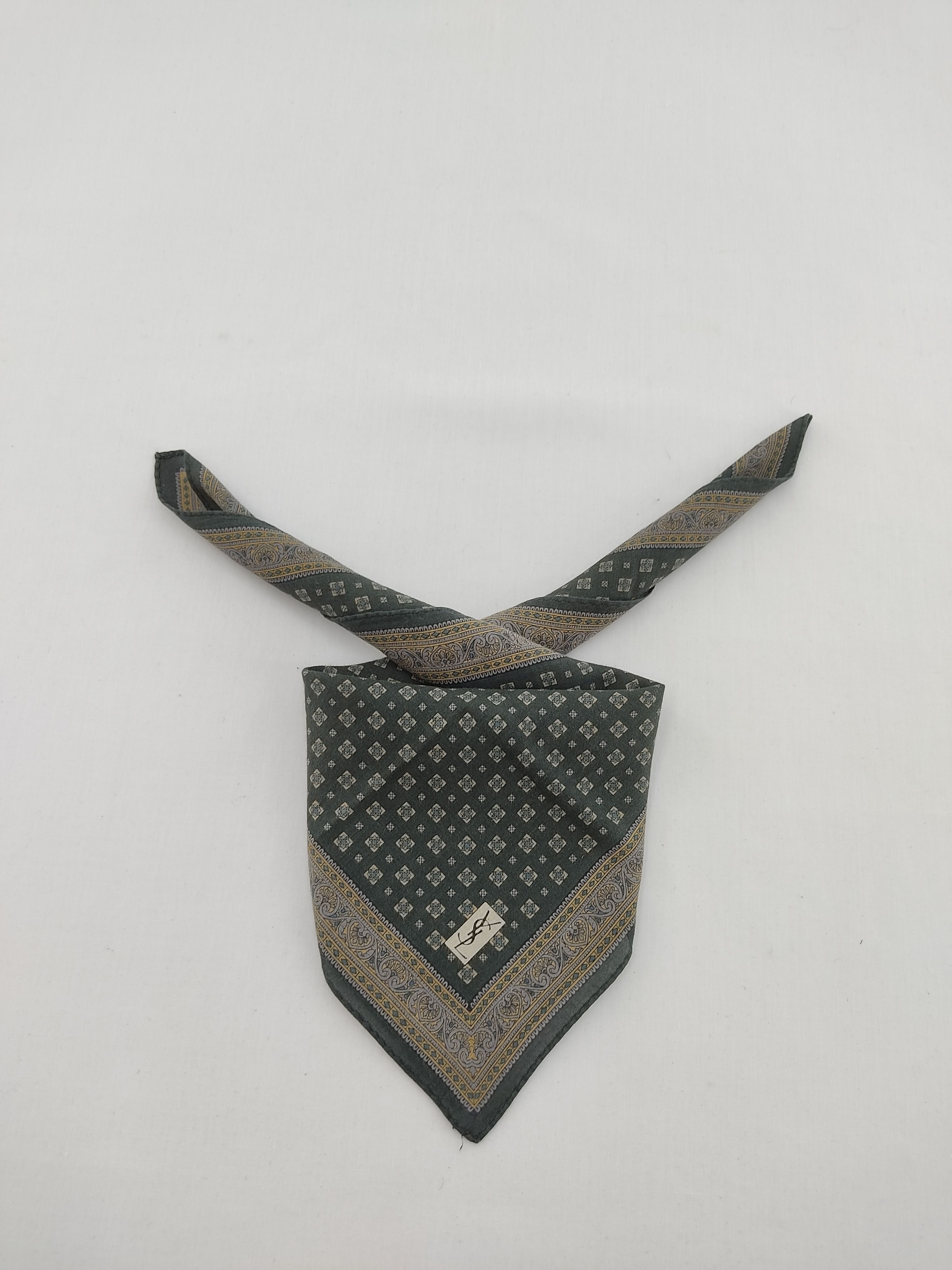 Vintage Vintage Yves Saint Laurent Handkerchief / Neckwear / Bandana Size ONE SIZE - 1 Thumbnail