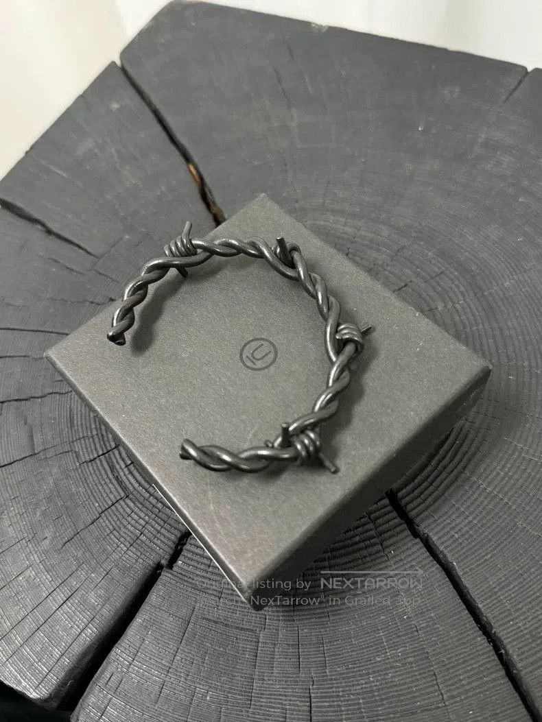 Undercover UNDERCOVER Barbed Wire Design Bracelet. Size ONE SIZE - 5 Thumbnail