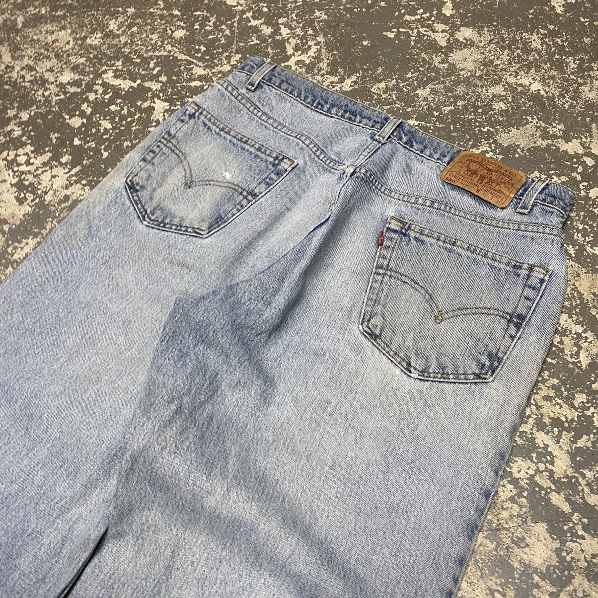 Japanese Brand × Levi's × Vintage Vintage Levi’s 550 Relaxed Fit Blue Light Wash Denim 90s Size US 35 - 11 Thumbnail