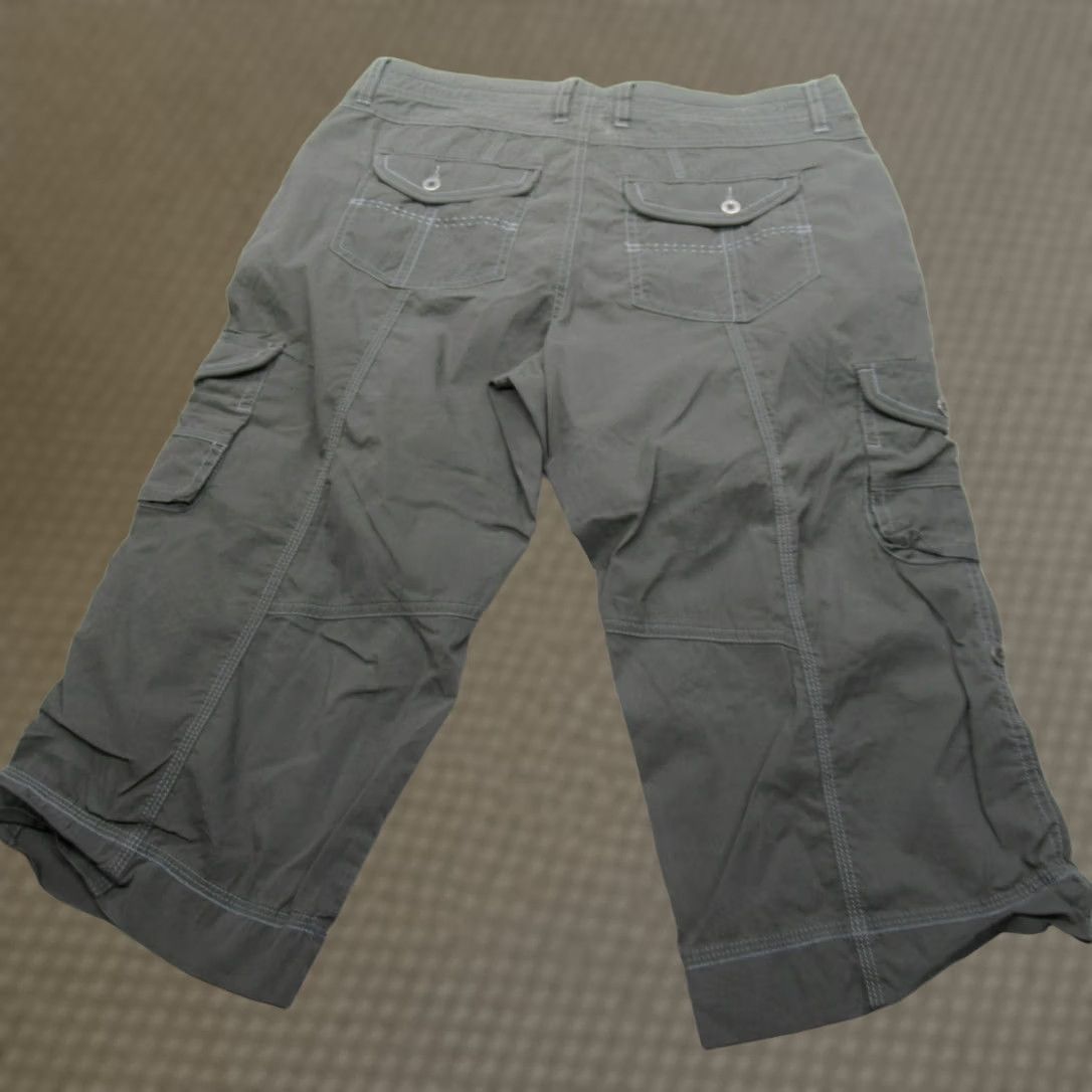 Vintage Kuhl Pants Womens Green Roll-Up Lightweight Stretch Cargo Kontra Capri 32x19 Size 30" / US 8 / IT 44 - 1 Thumbnail